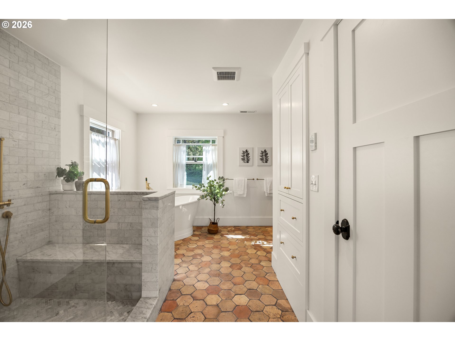 4323 SW HAMILTON TER