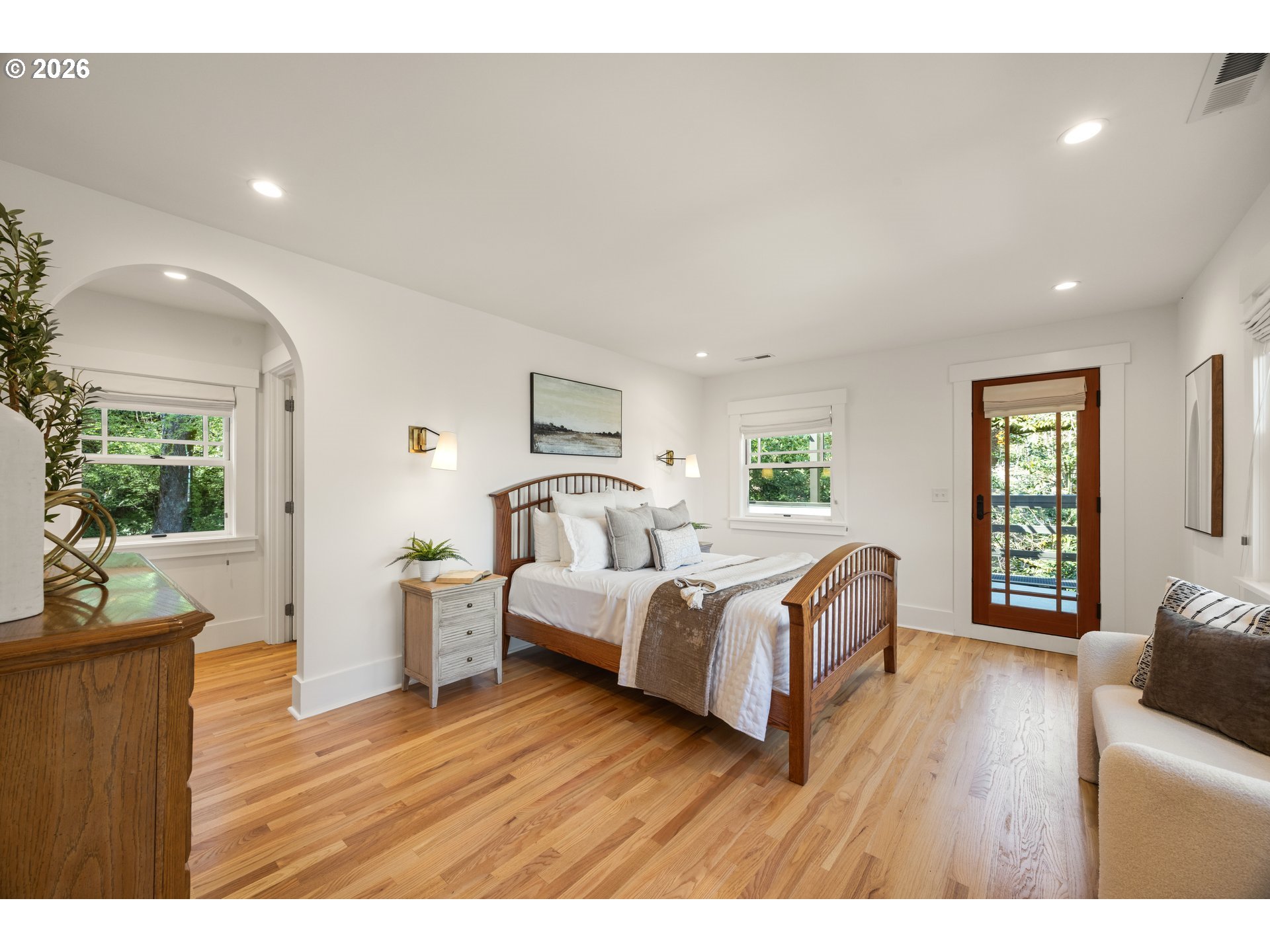 4323 SW HAMILTON TER