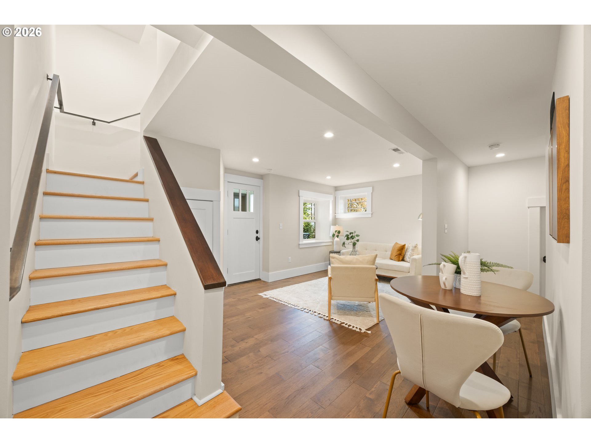 4323 SW HAMILTON TER