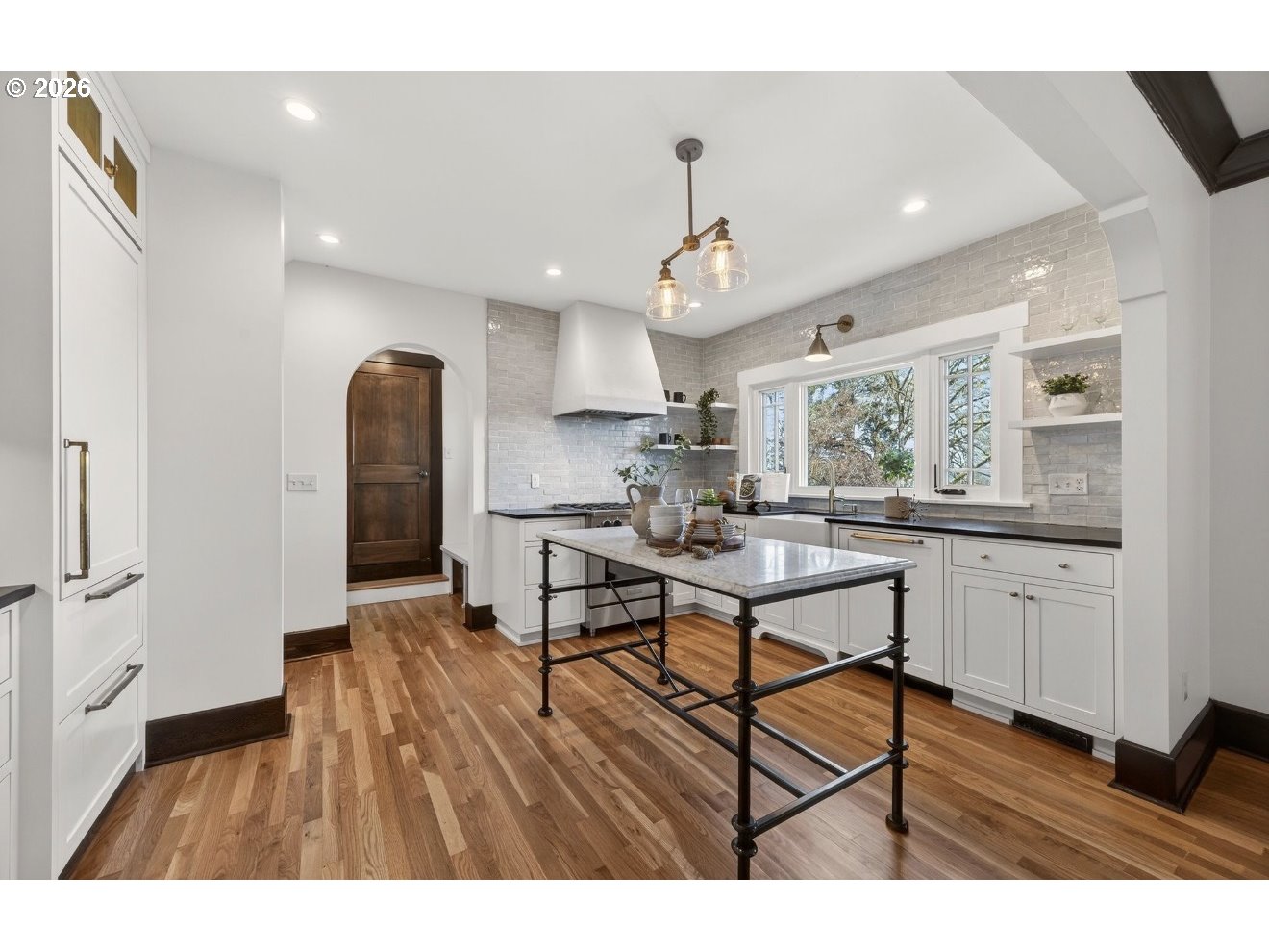 4323 SW HAMILTON TER