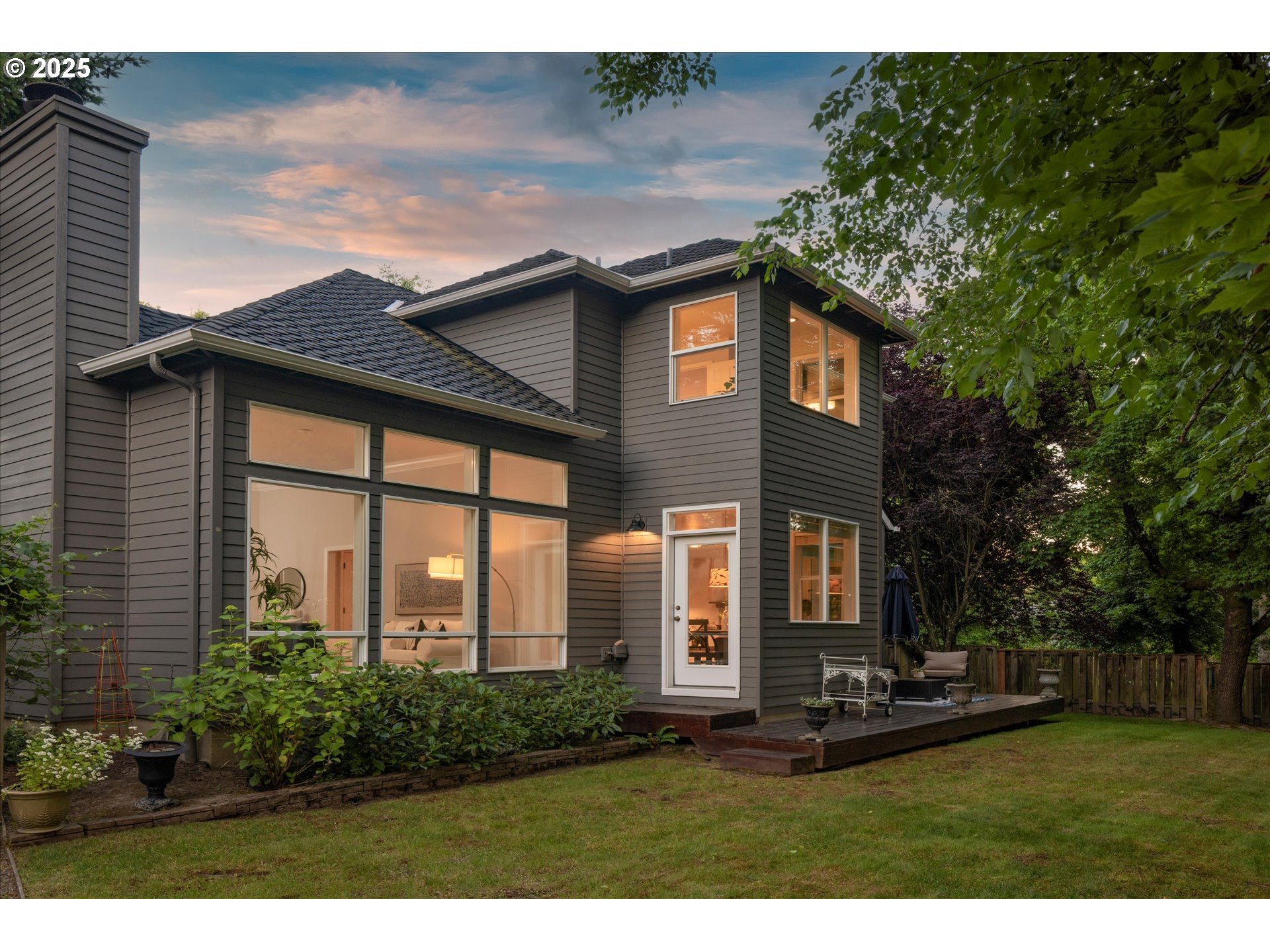 4698 WINTHROP CT