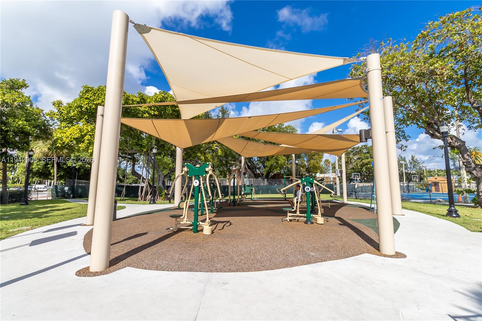 1207 Meridian Ave # 7