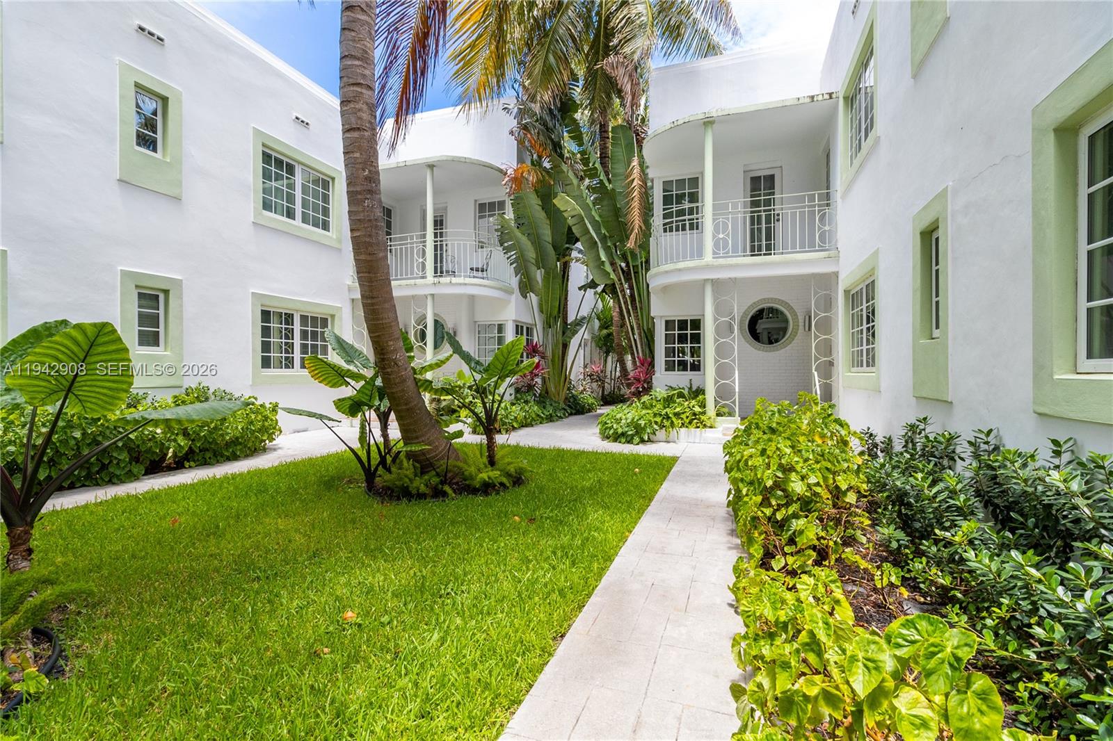 1207 Meridian Ave # 7