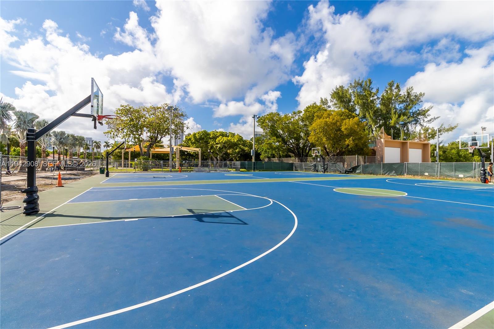 1207 Meridian Ave # 7