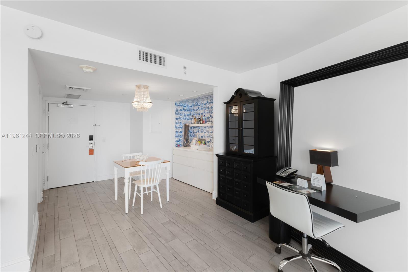 1100 West Ave # 408