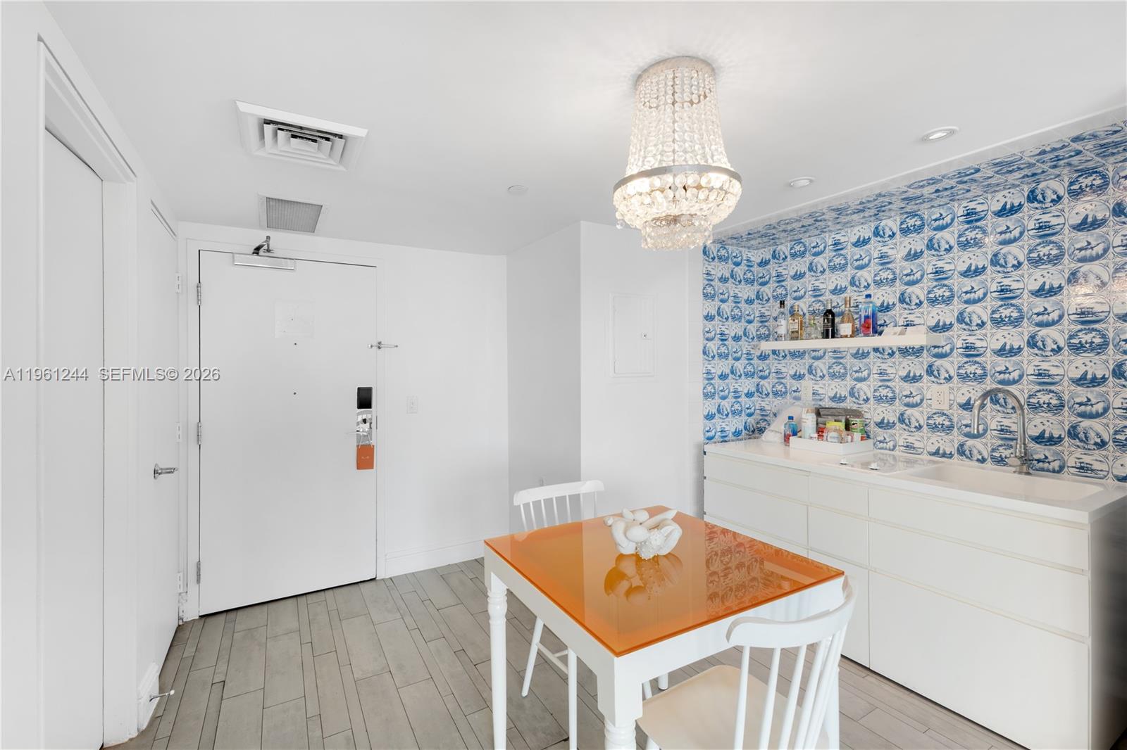 1100 West Ave # 408