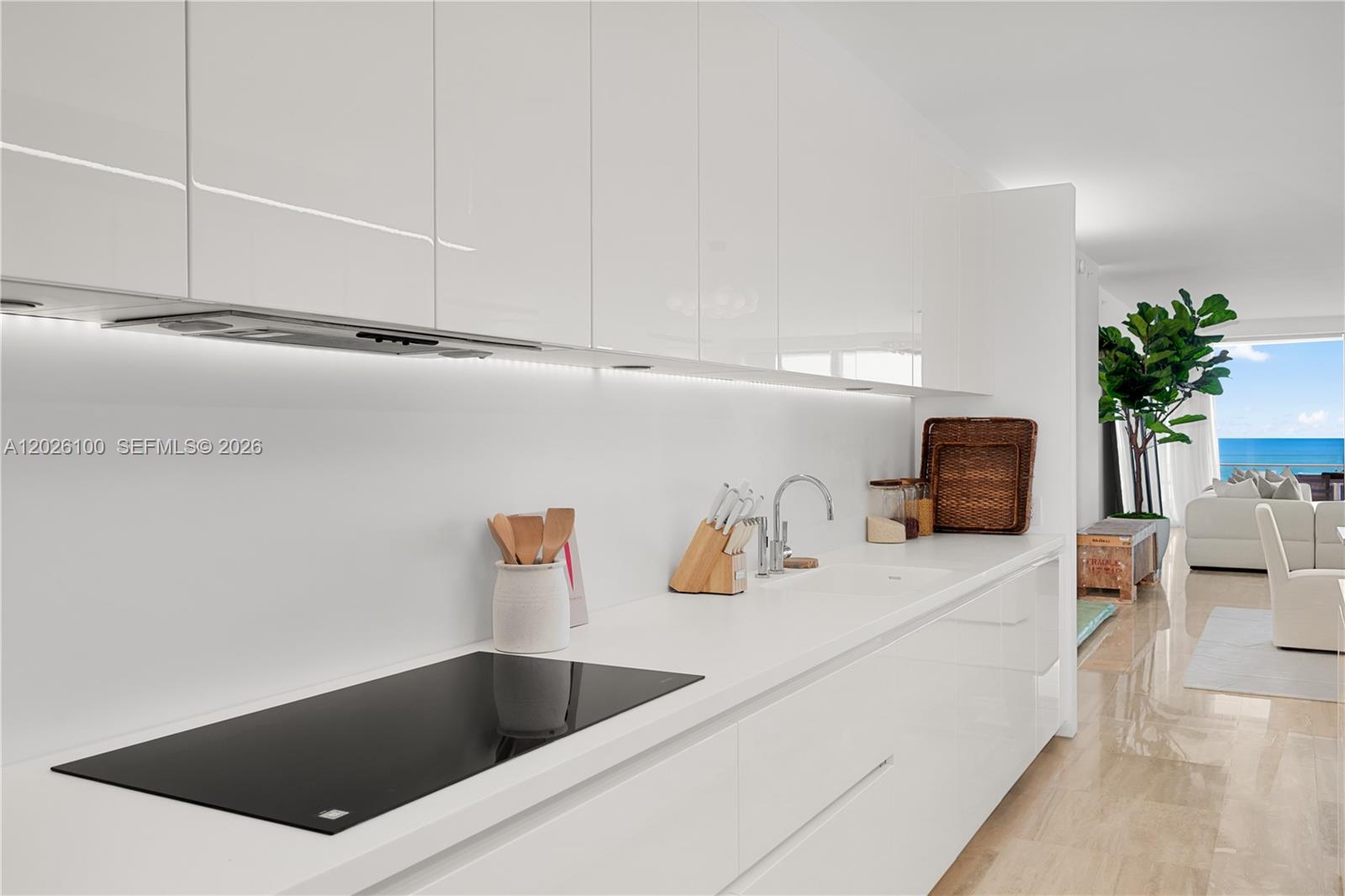 9001 Collins Ave # 1003 Unit: S-1003
