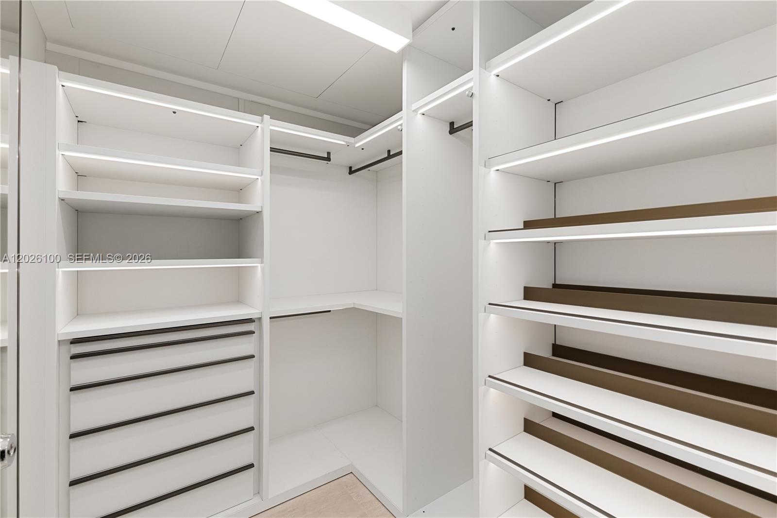9001 Collins Ave # 1003 Unit: S-1003