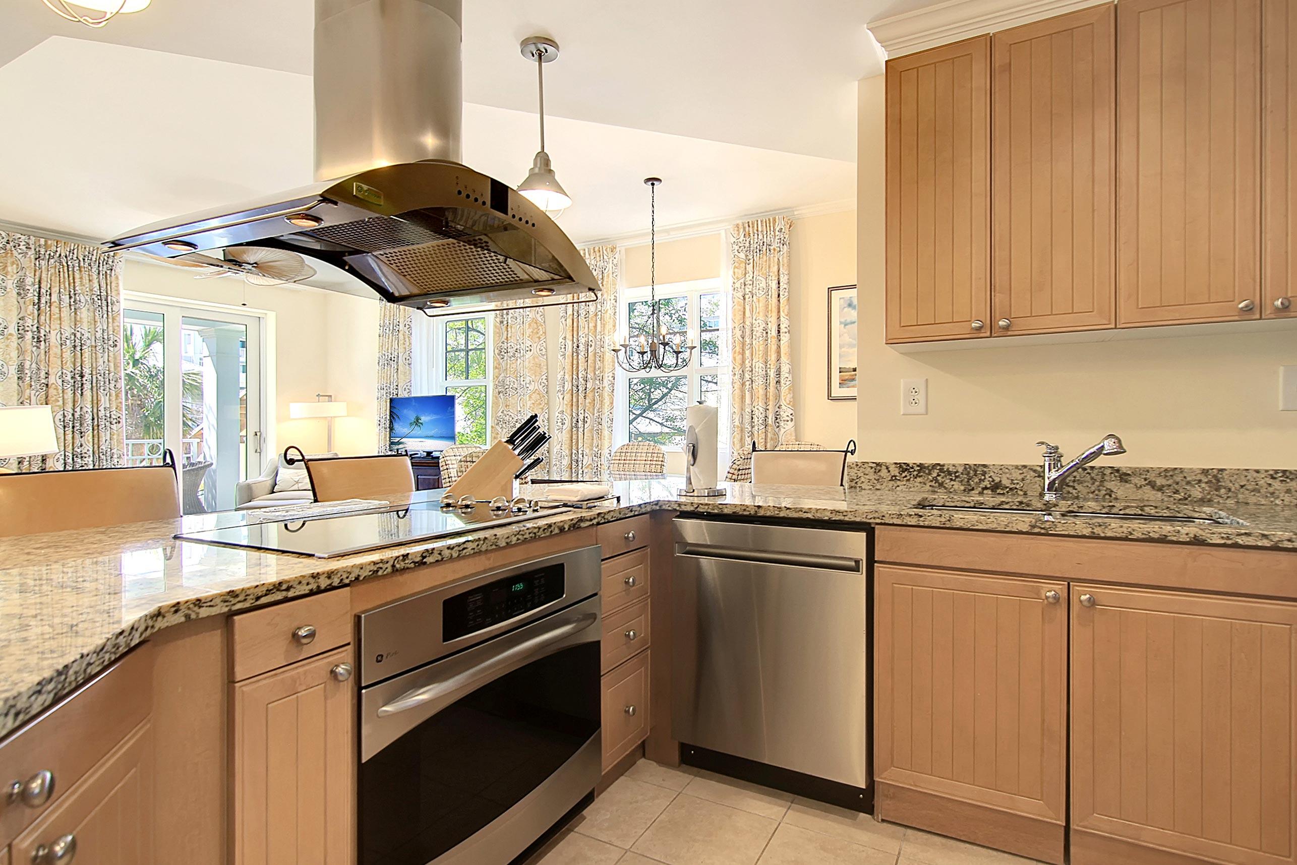 5800 Palmetto Drive Unit: R-Vg106