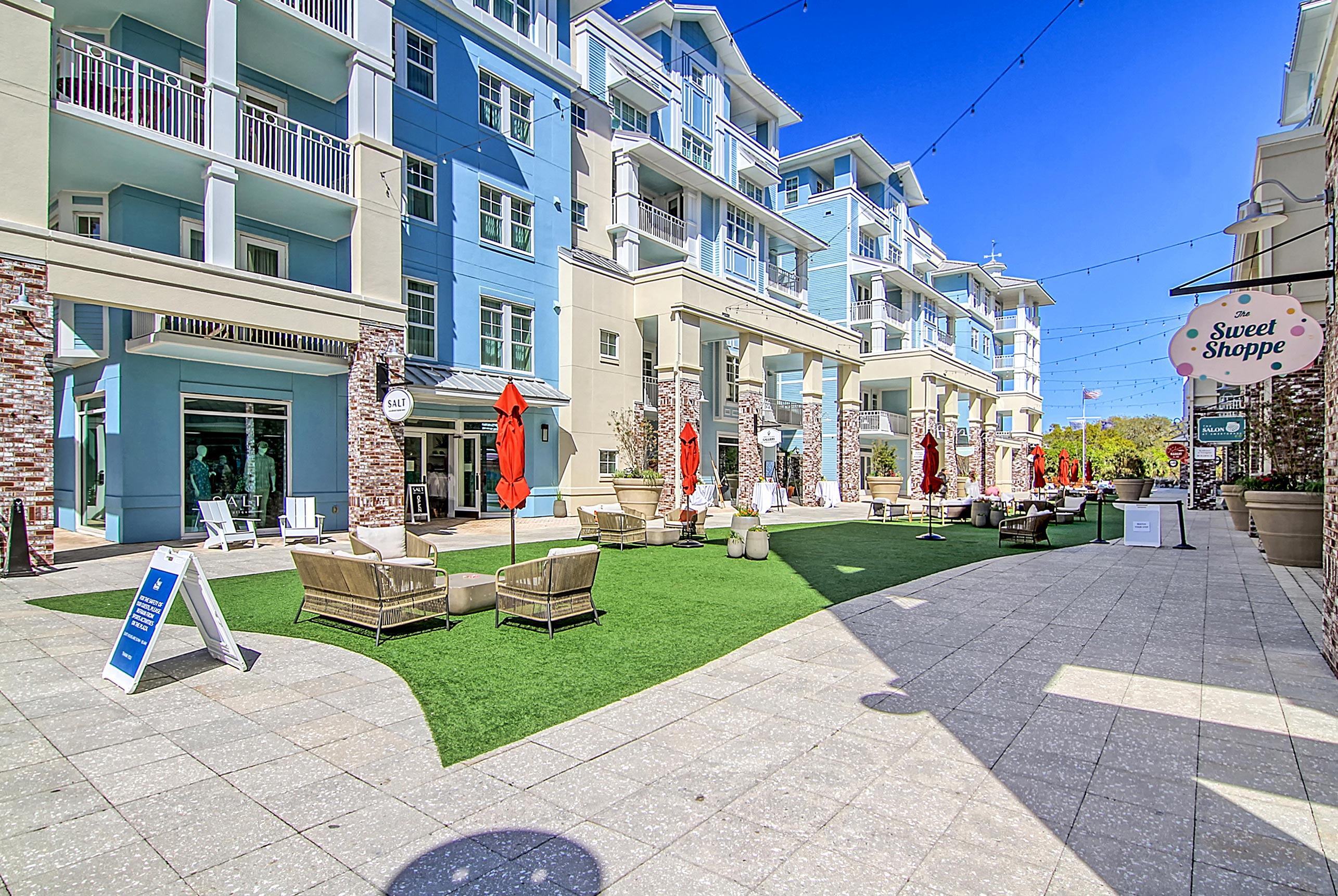 5800 Palmetto Drive Unit: R-Vg106
