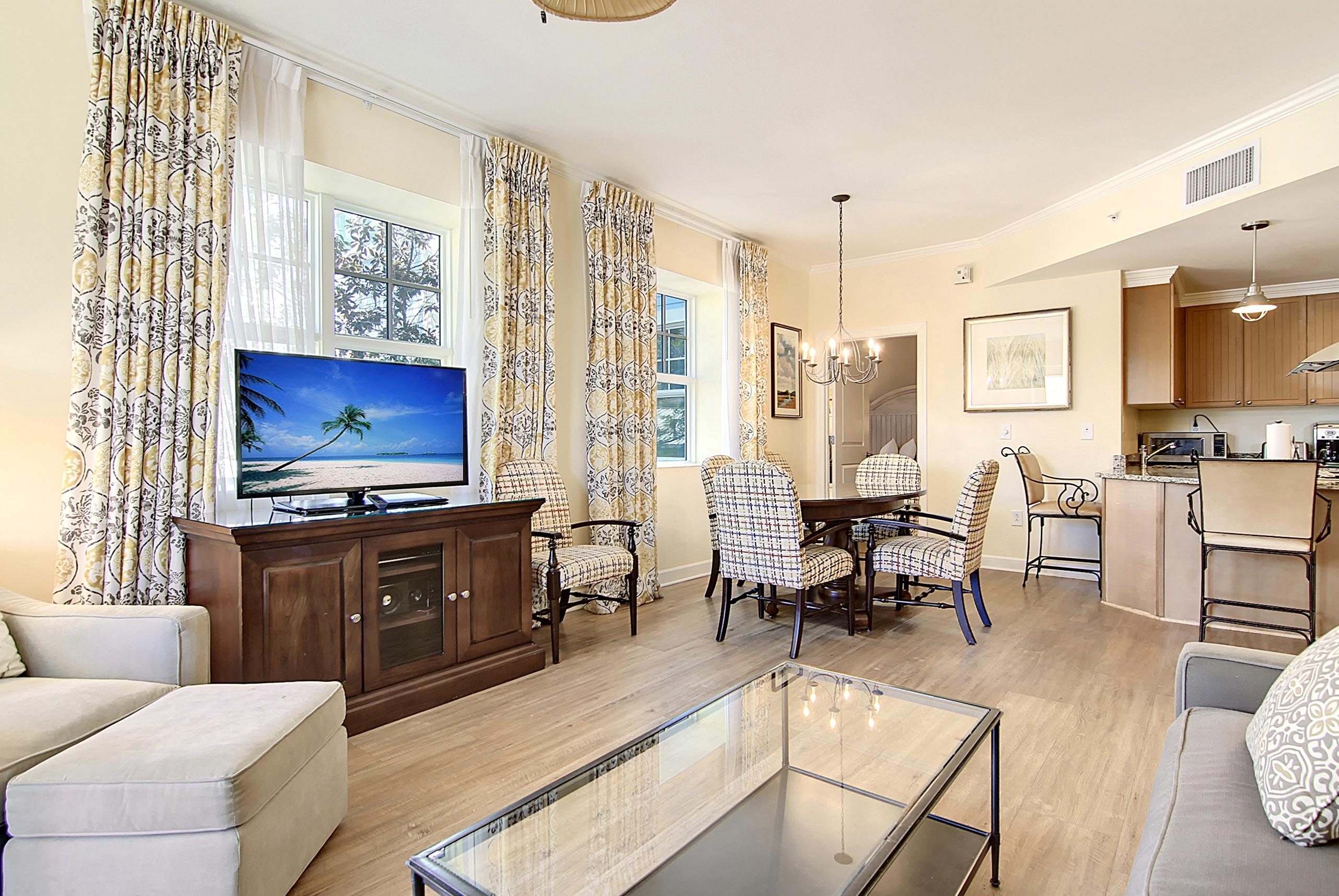 5800 Palmetto Drive Unit: R-Vg106