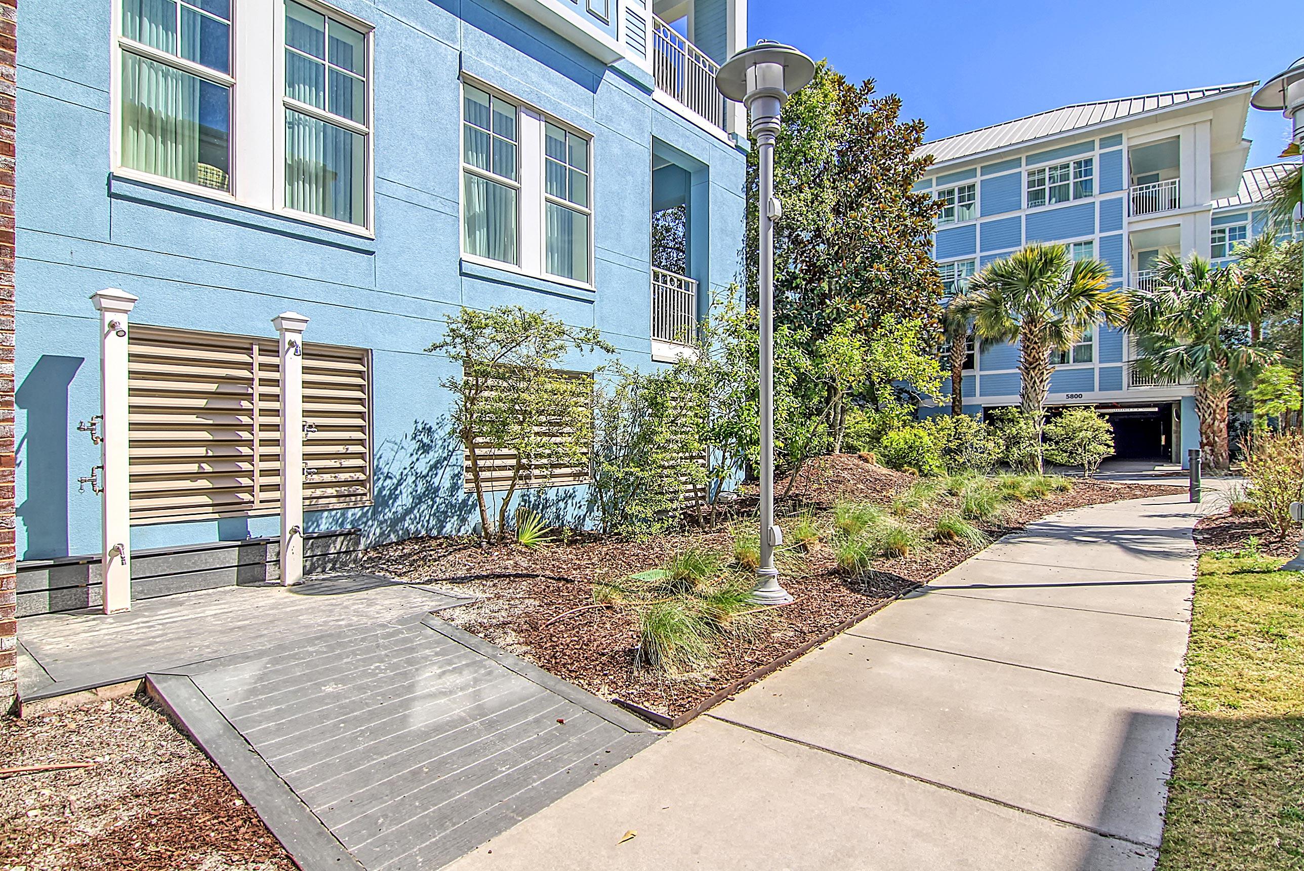 5800 Palmetto Drive Unit: R-Vg106
