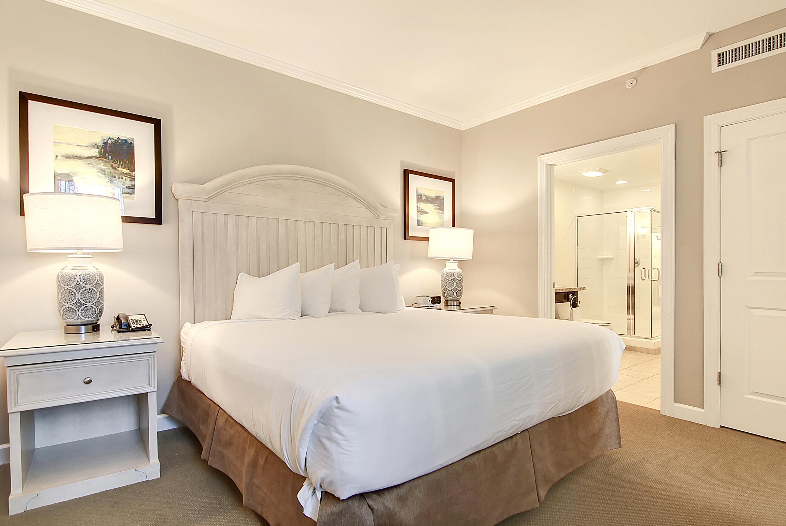 5800 Palmetto Drive Unit: R-Vg106