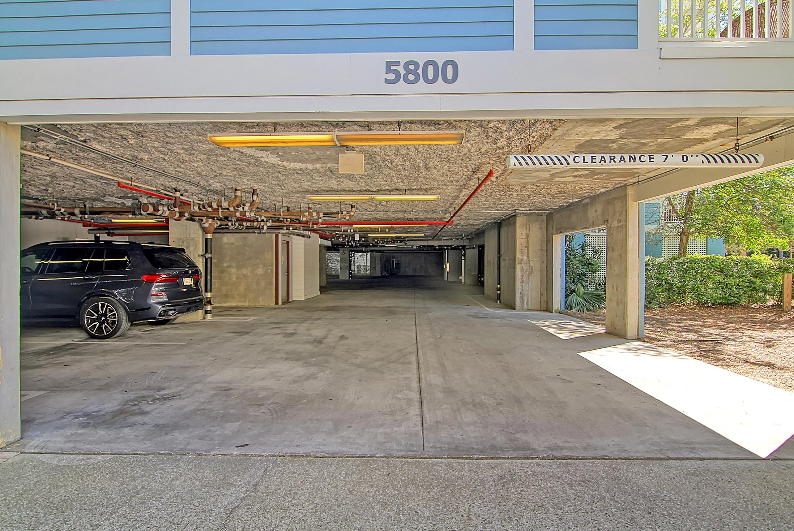 5800 Palmetto Drive Unit: R-Vg106