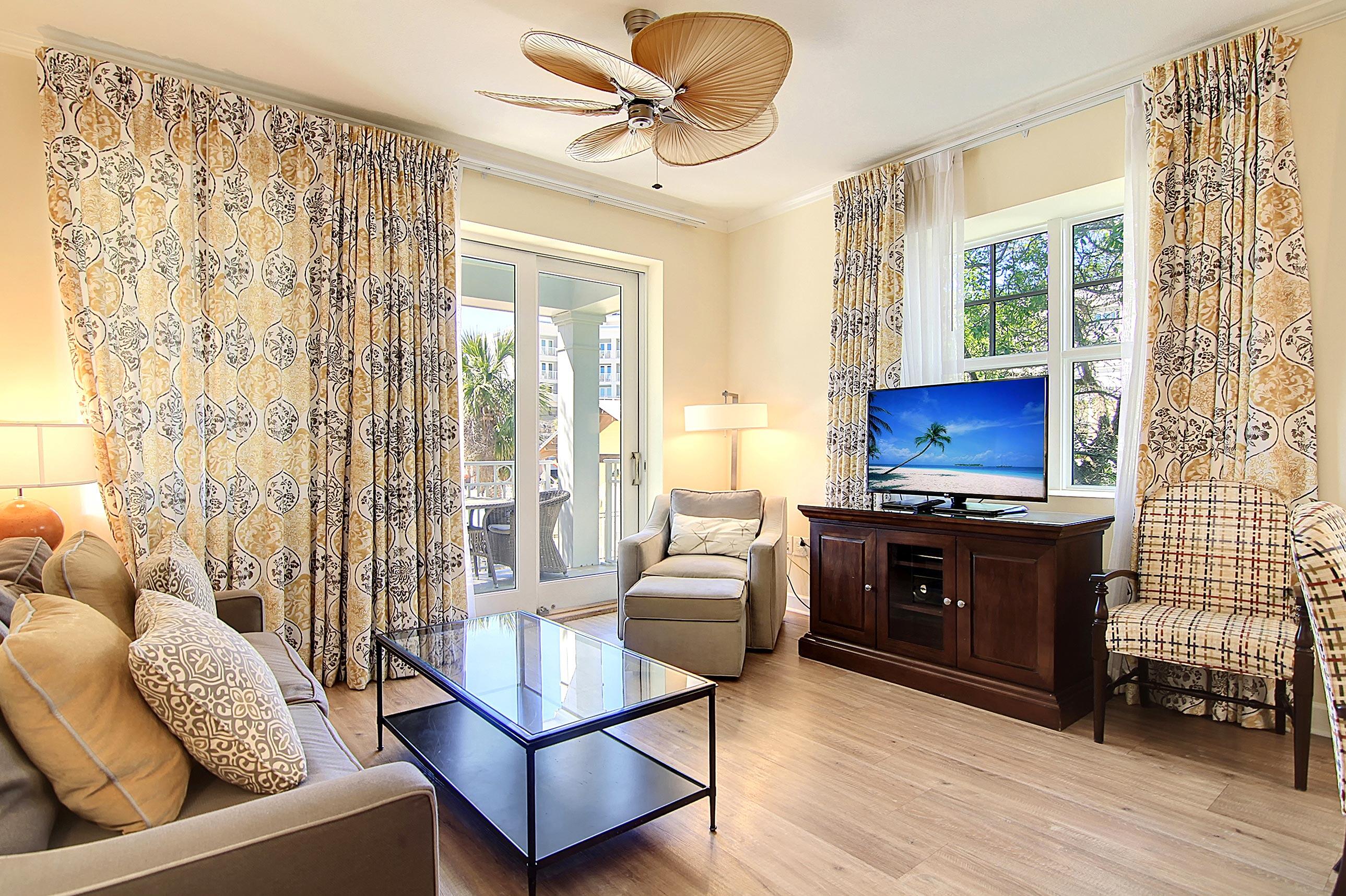 5800 Palmetto Drive Unit: R-Vg106