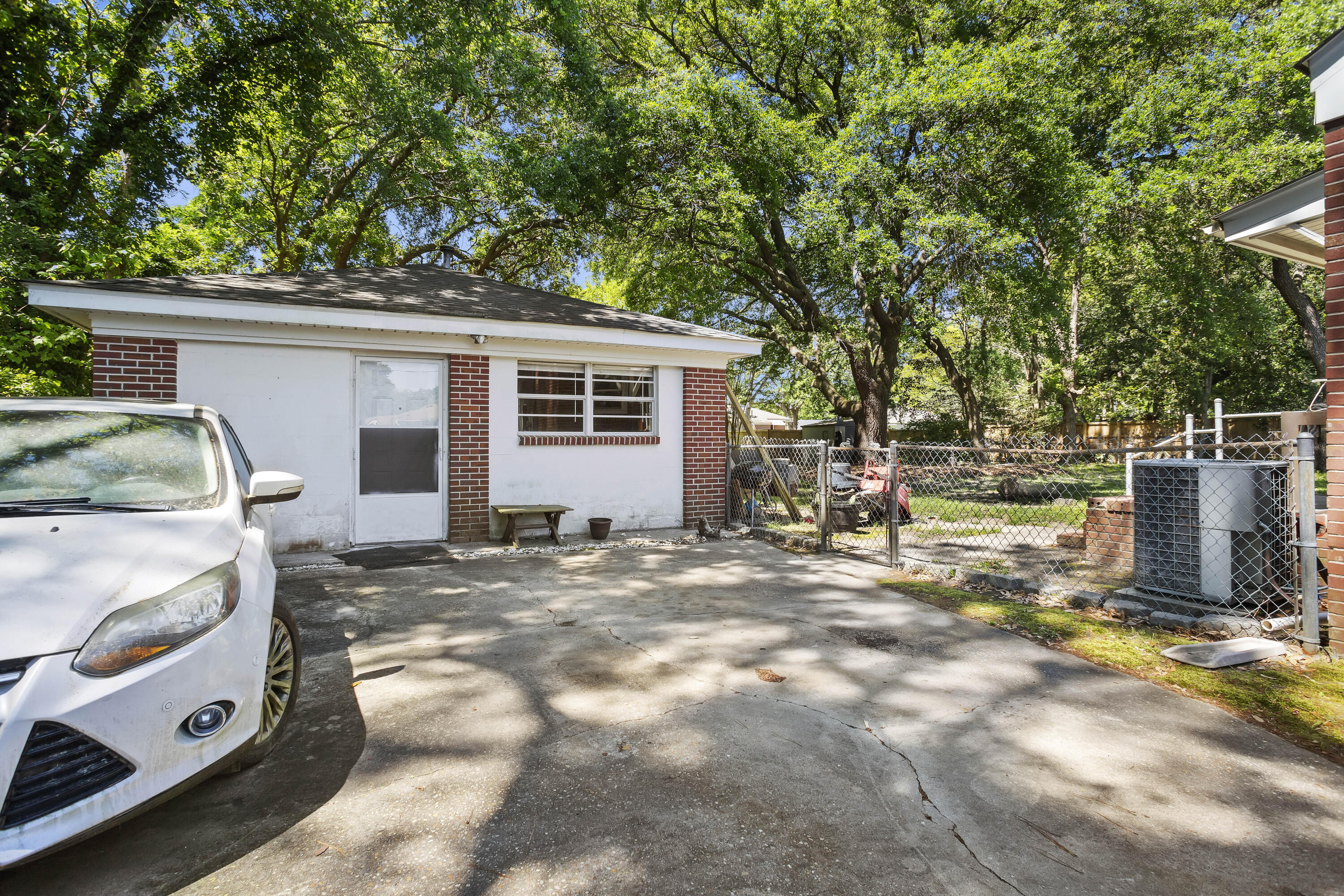 363 Wedgewood Street