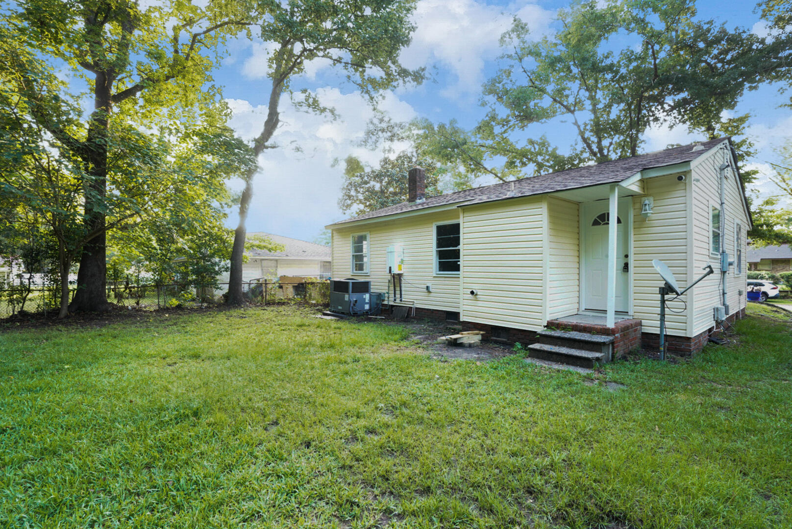2330 Falcon Road
