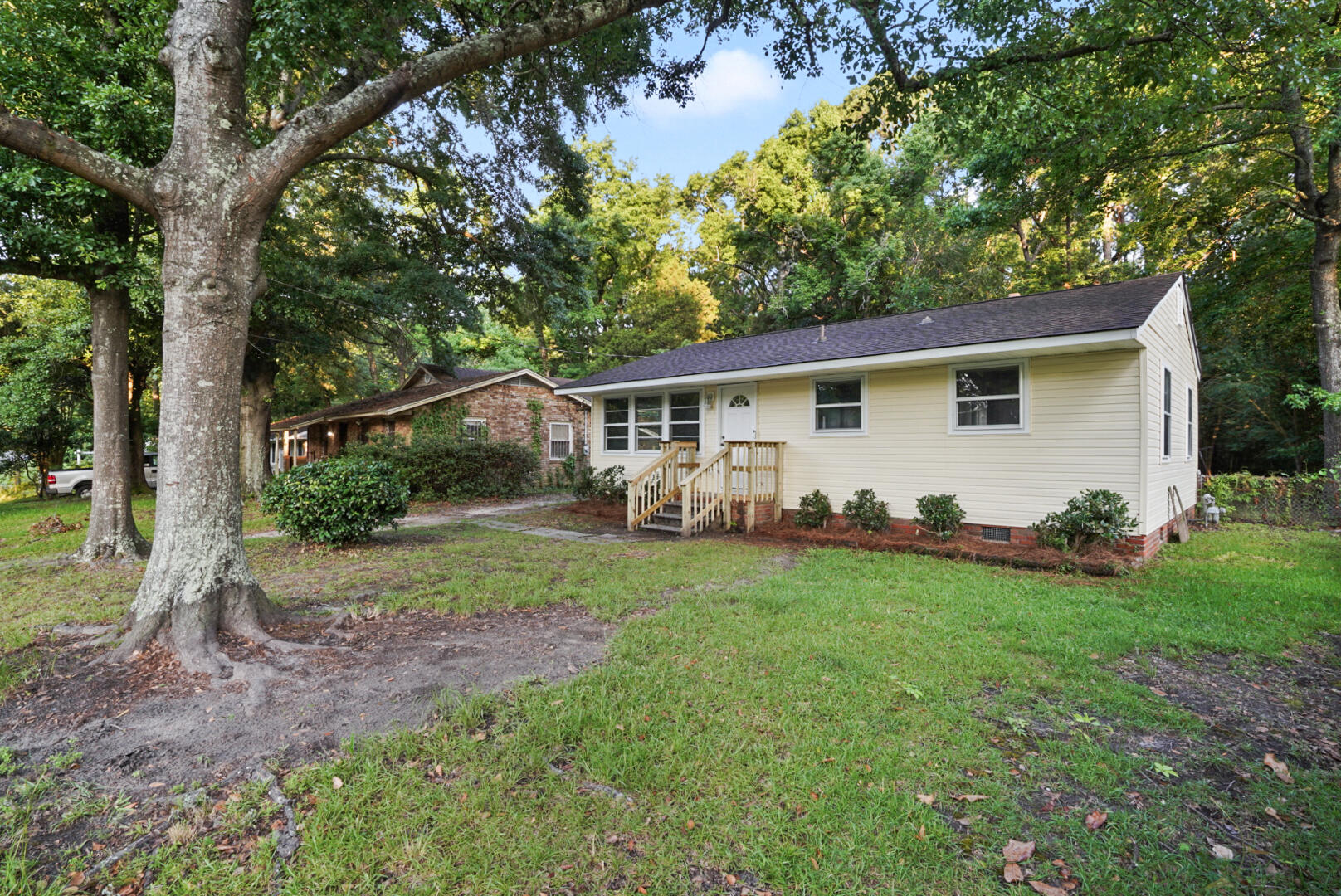2330 Falcon Road