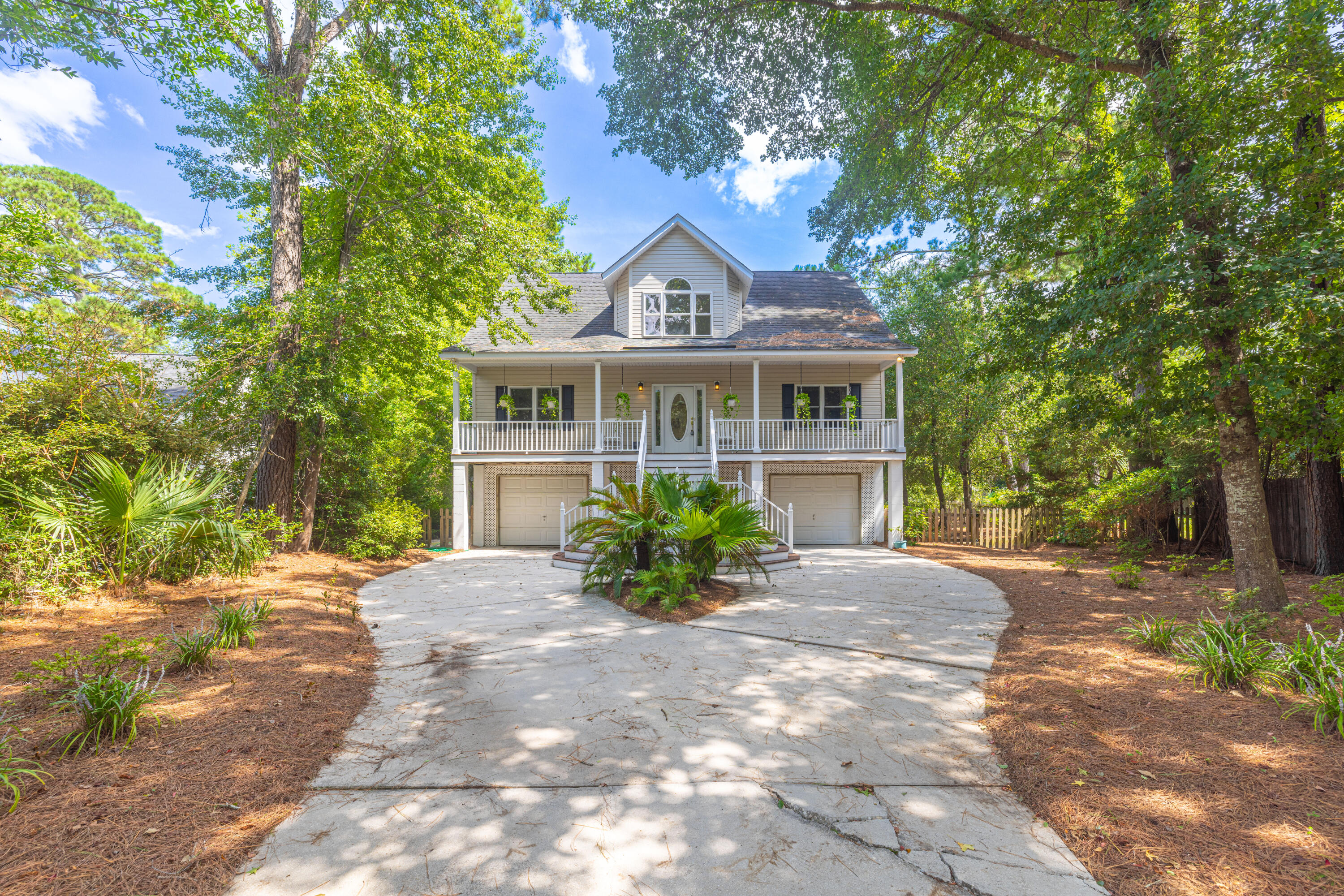1325 Moss Path