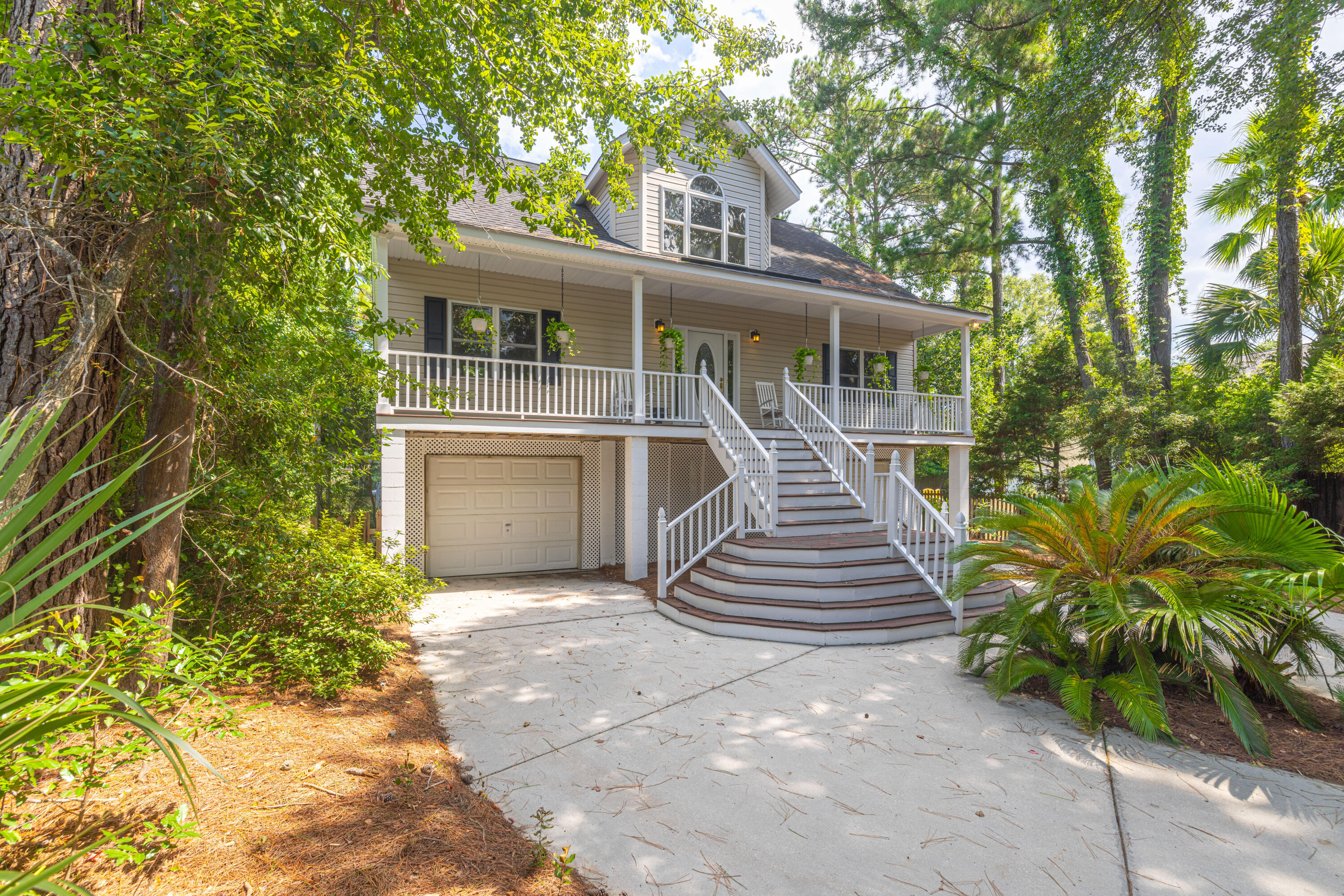 1325 Moss Path