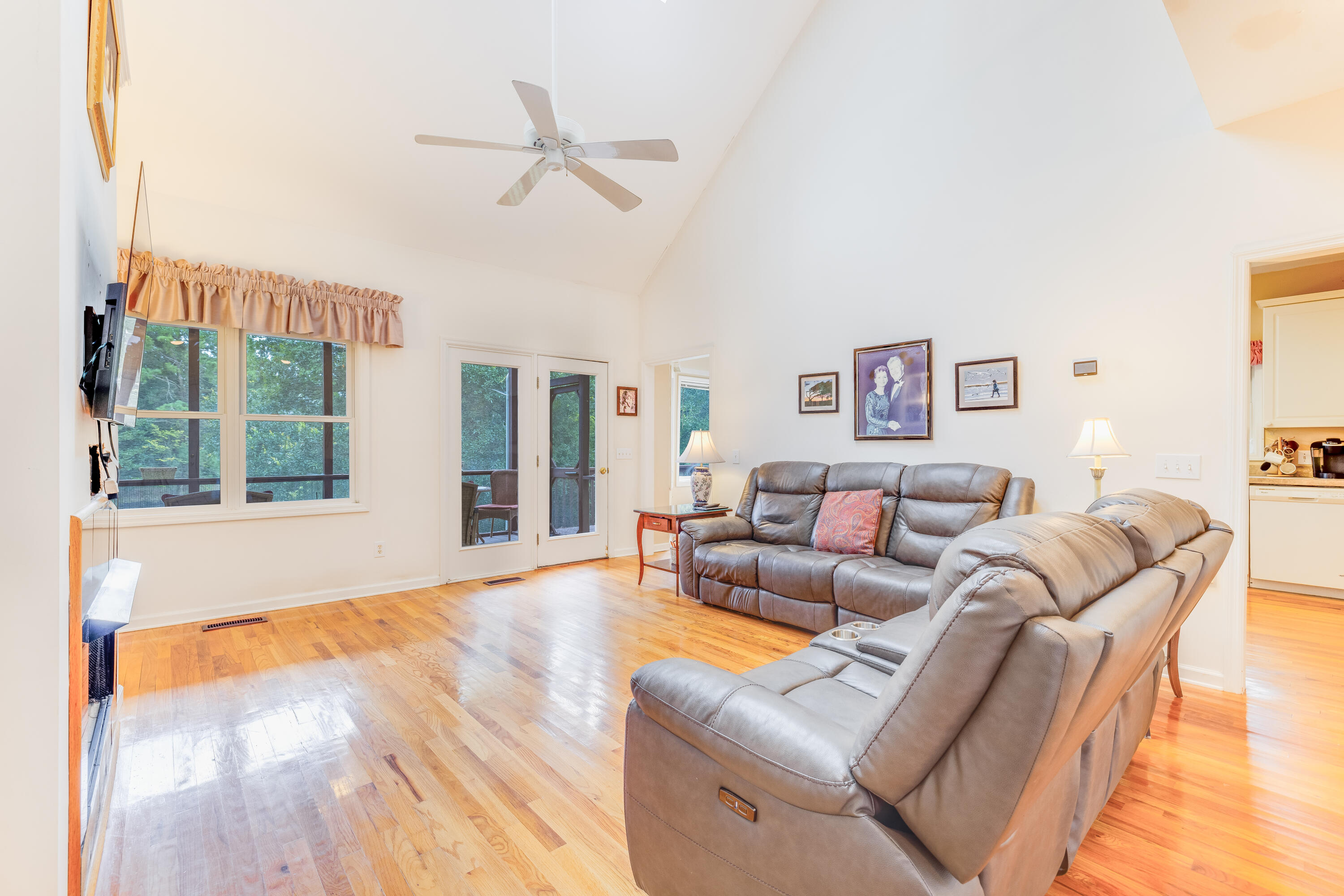1325 Moss Path