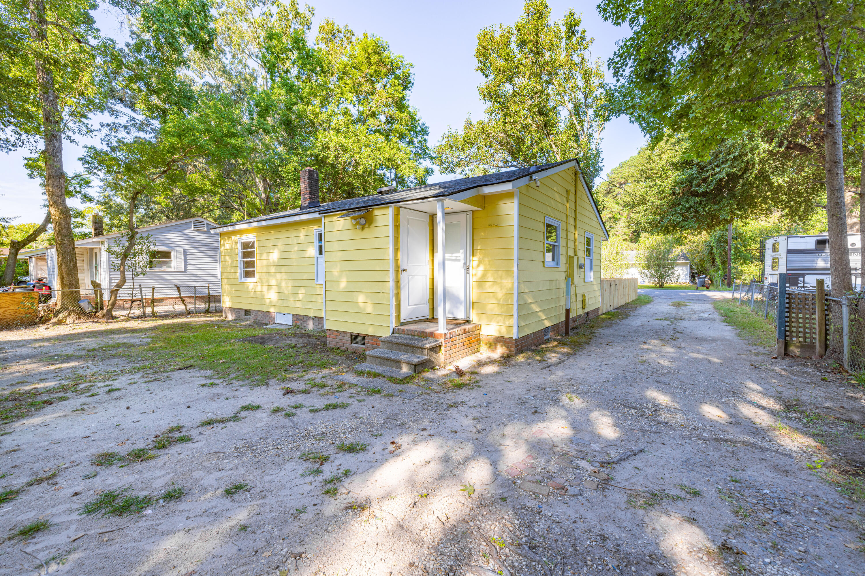 2321 Falcon Road