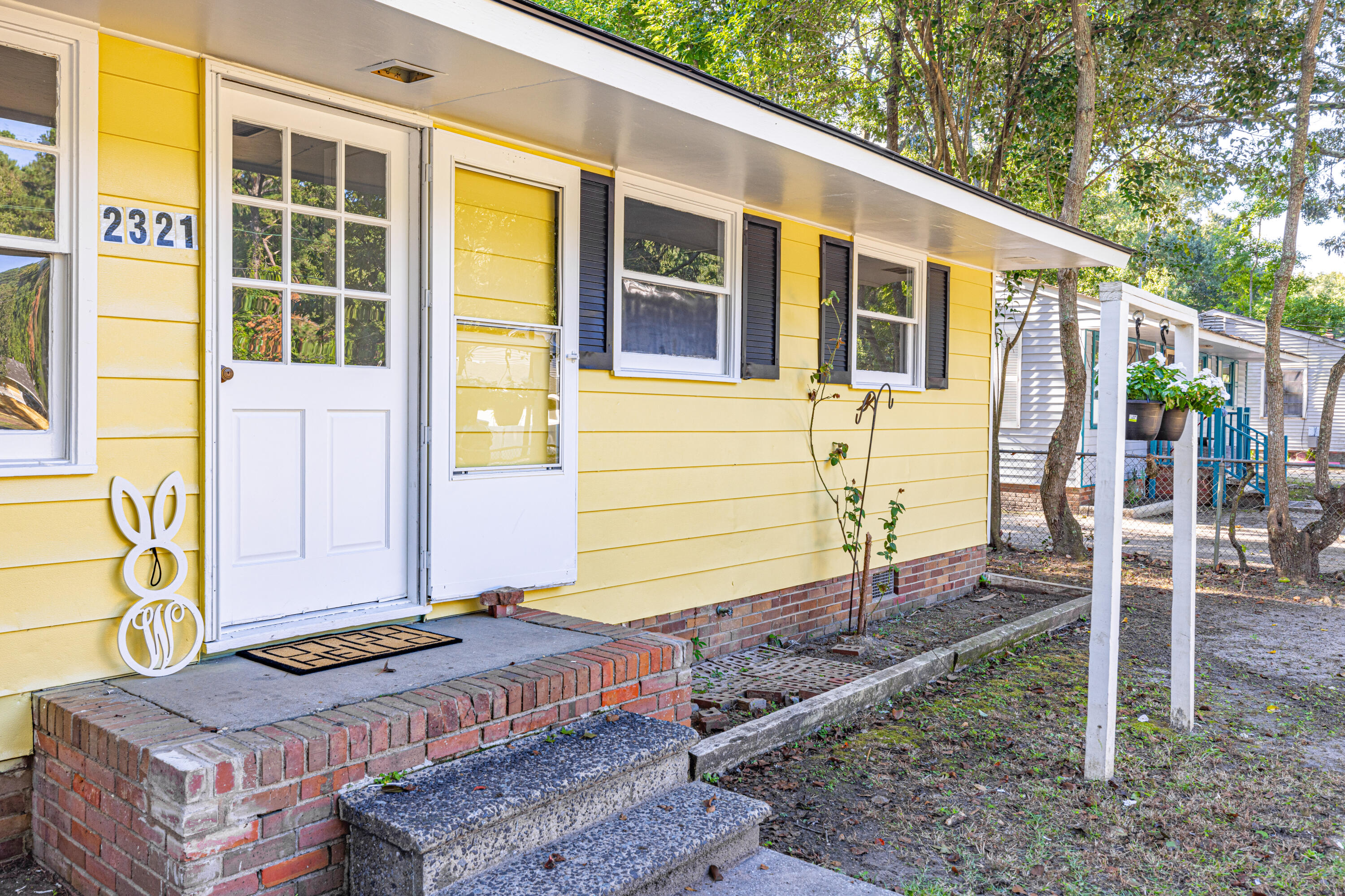 2321 Falcon Road
