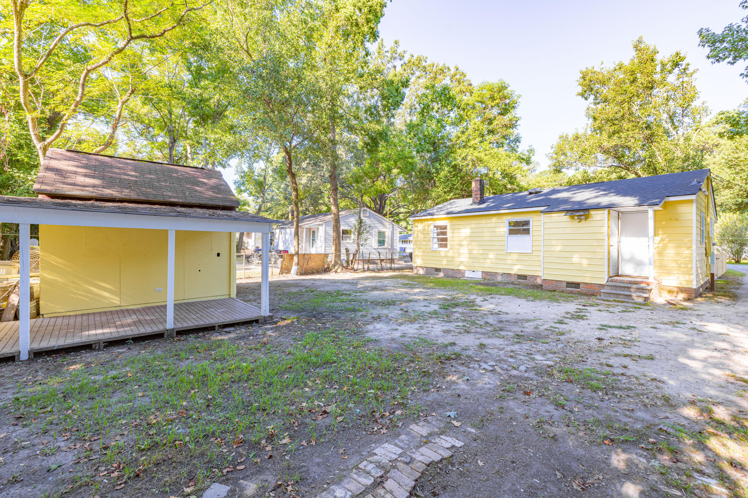 2321 Falcon Road