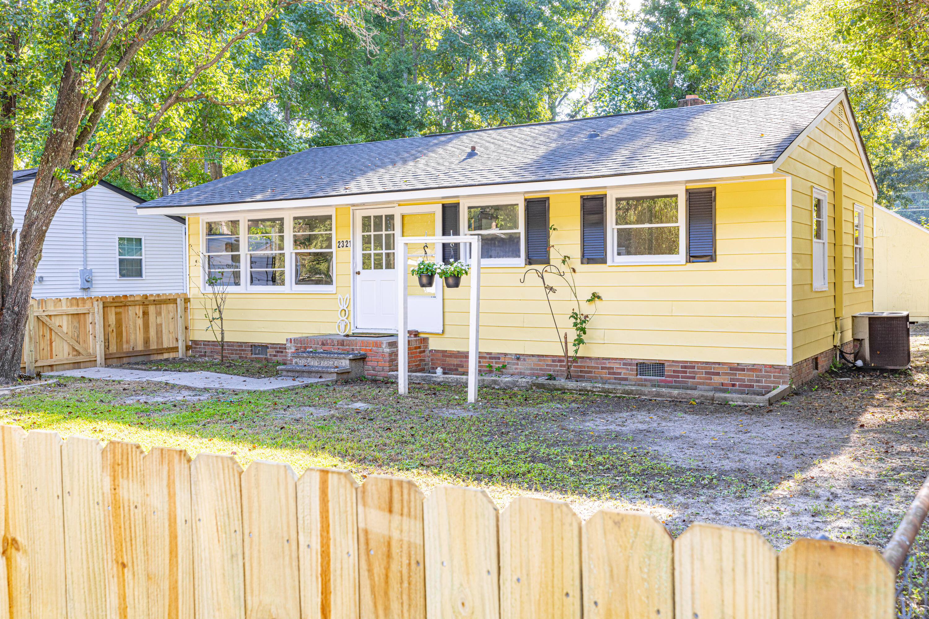 2321 Falcon Road