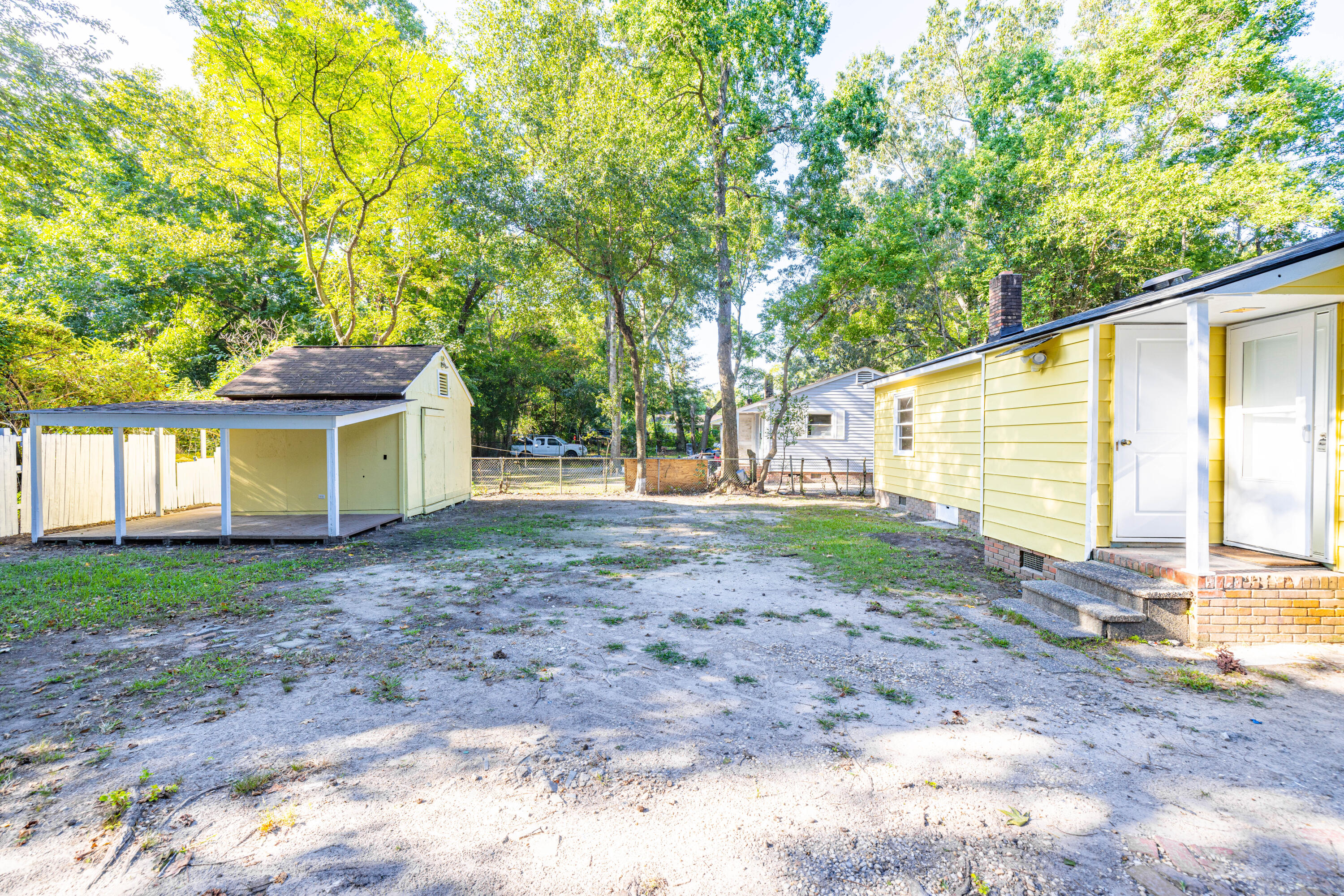 2321 Falcon Road