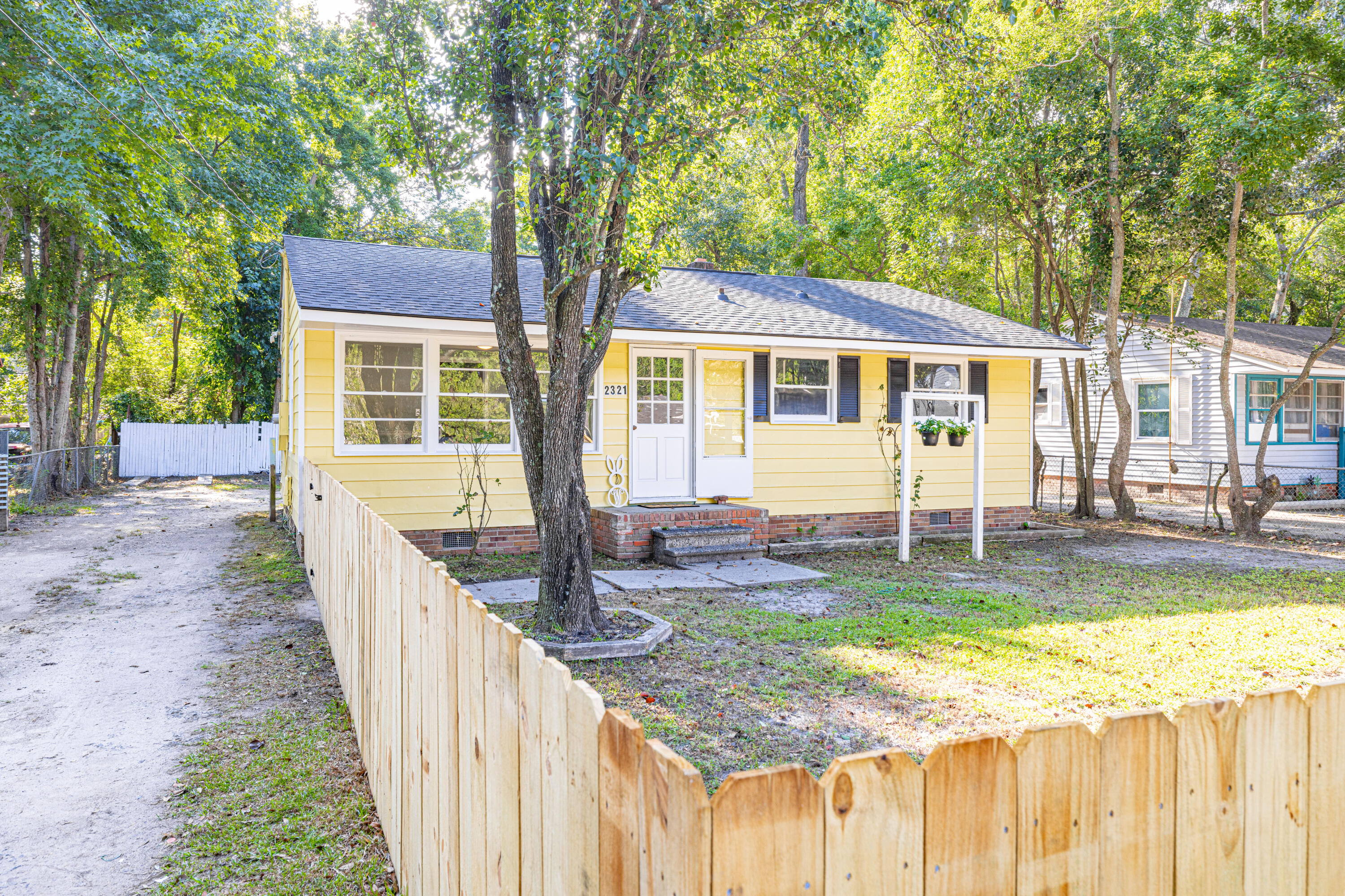2321 Falcon Road
