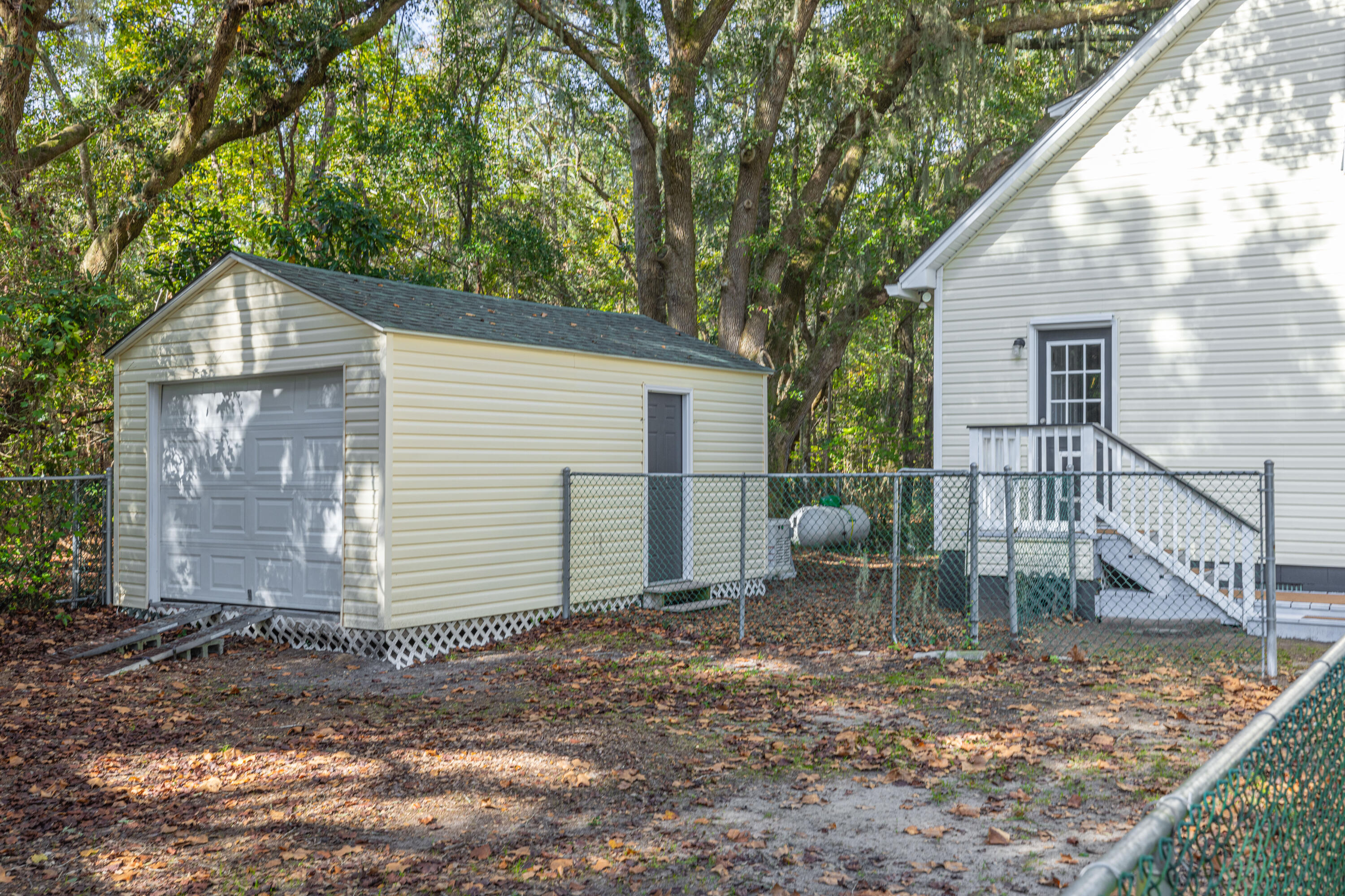 3260 Cohen Hill Road