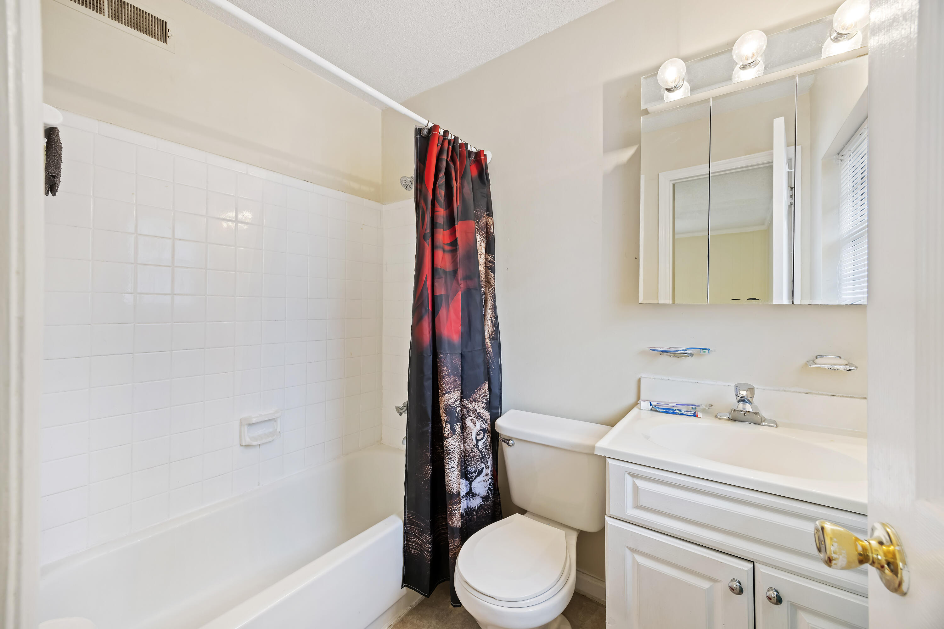 104 Pinewood Street # F