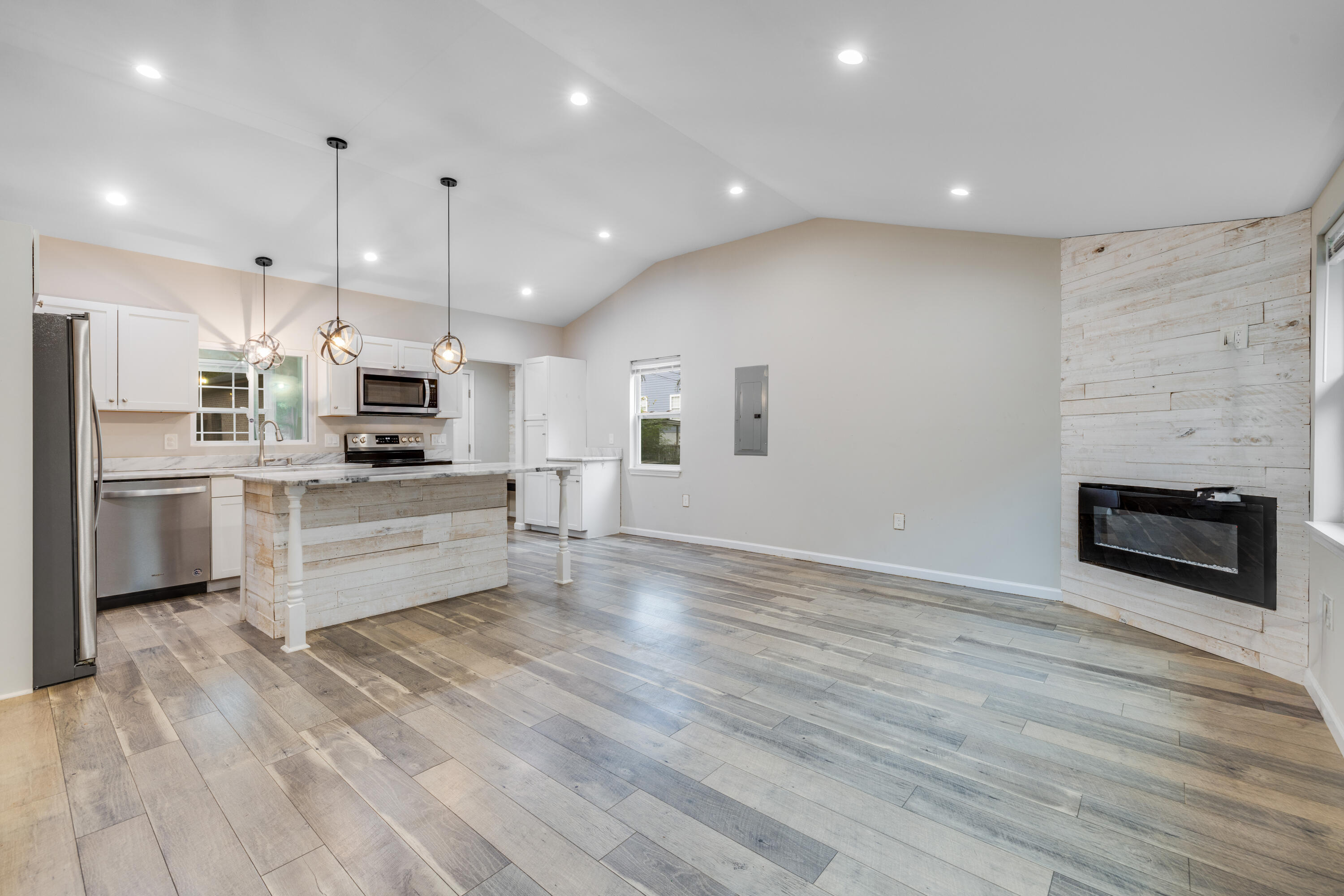 1222 Brody Avenue