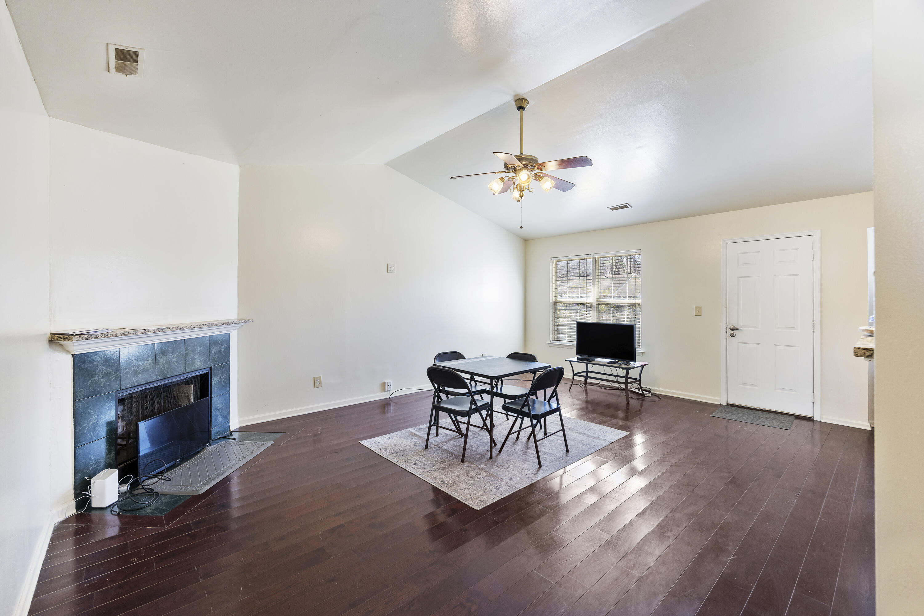 9609 Crosscut Drive