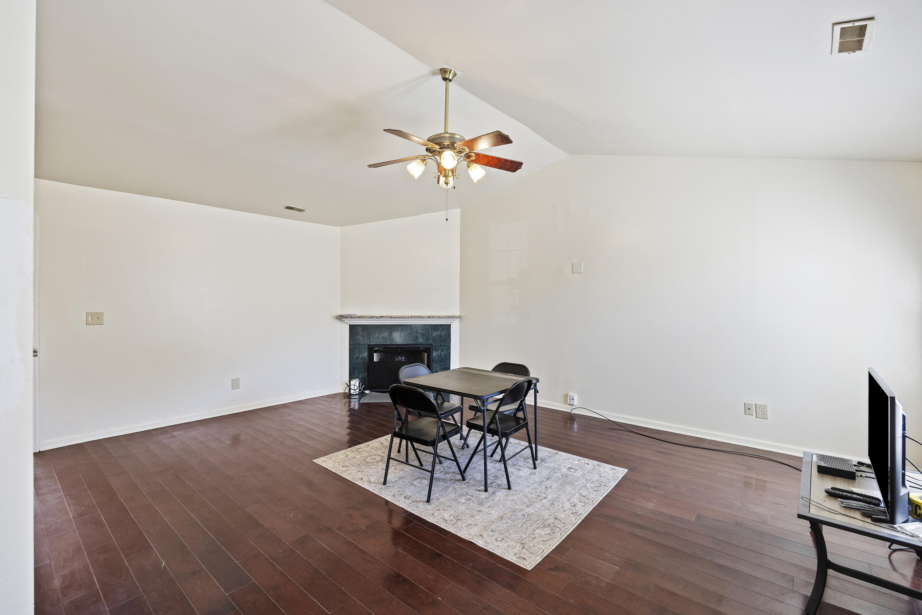 9609 Crosscut Drive