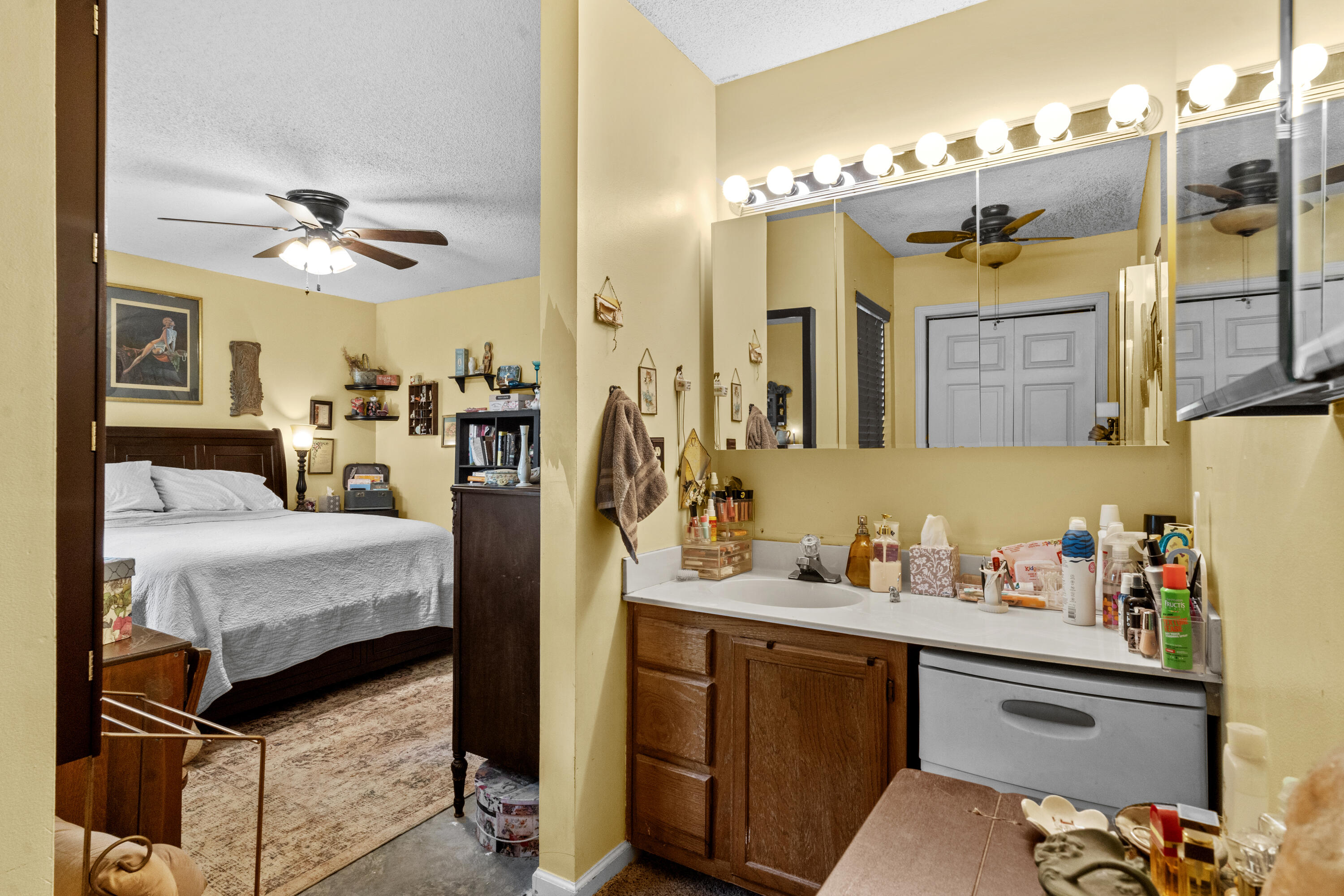 181 Commons Way