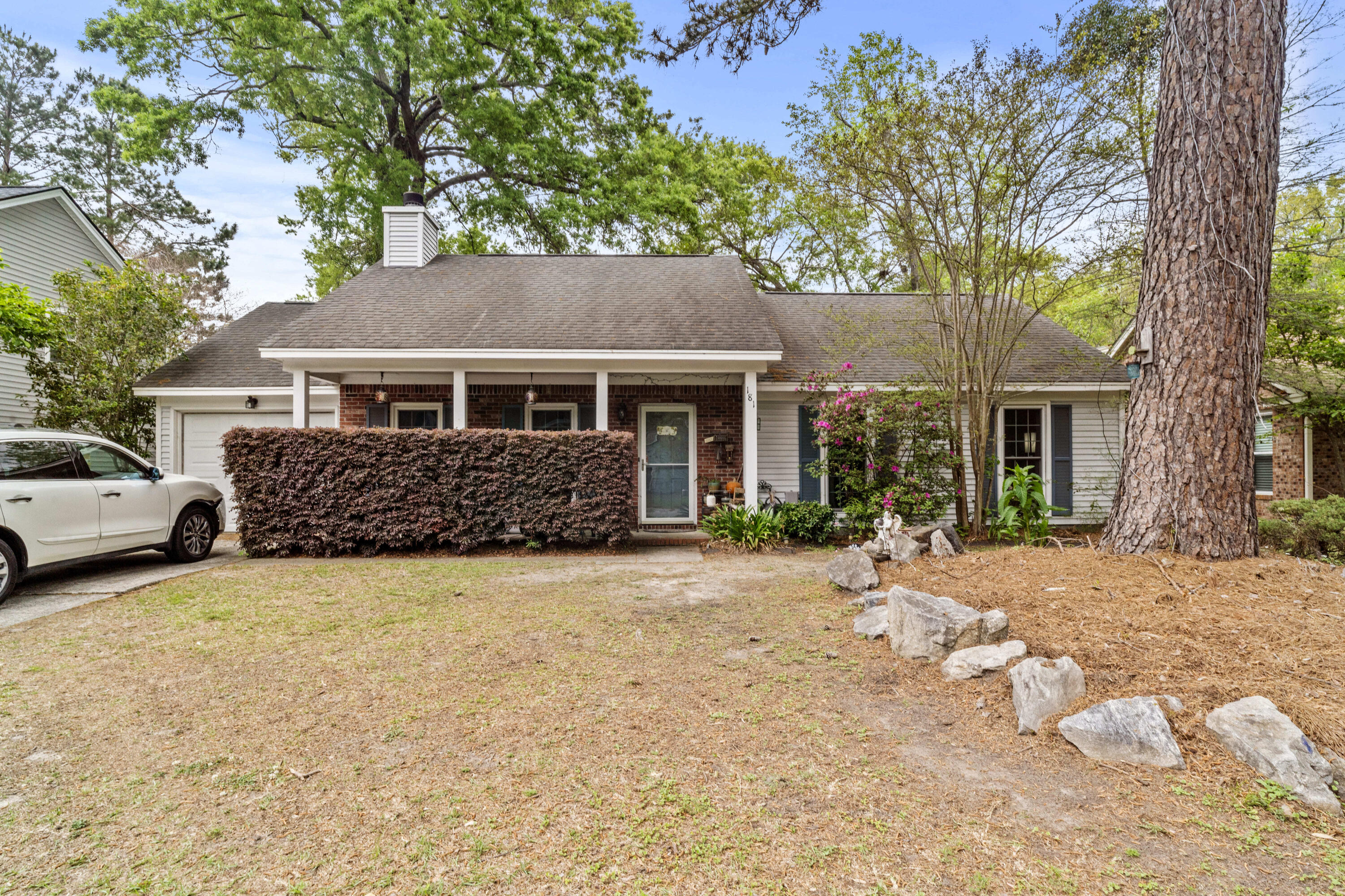 181 Commons Way