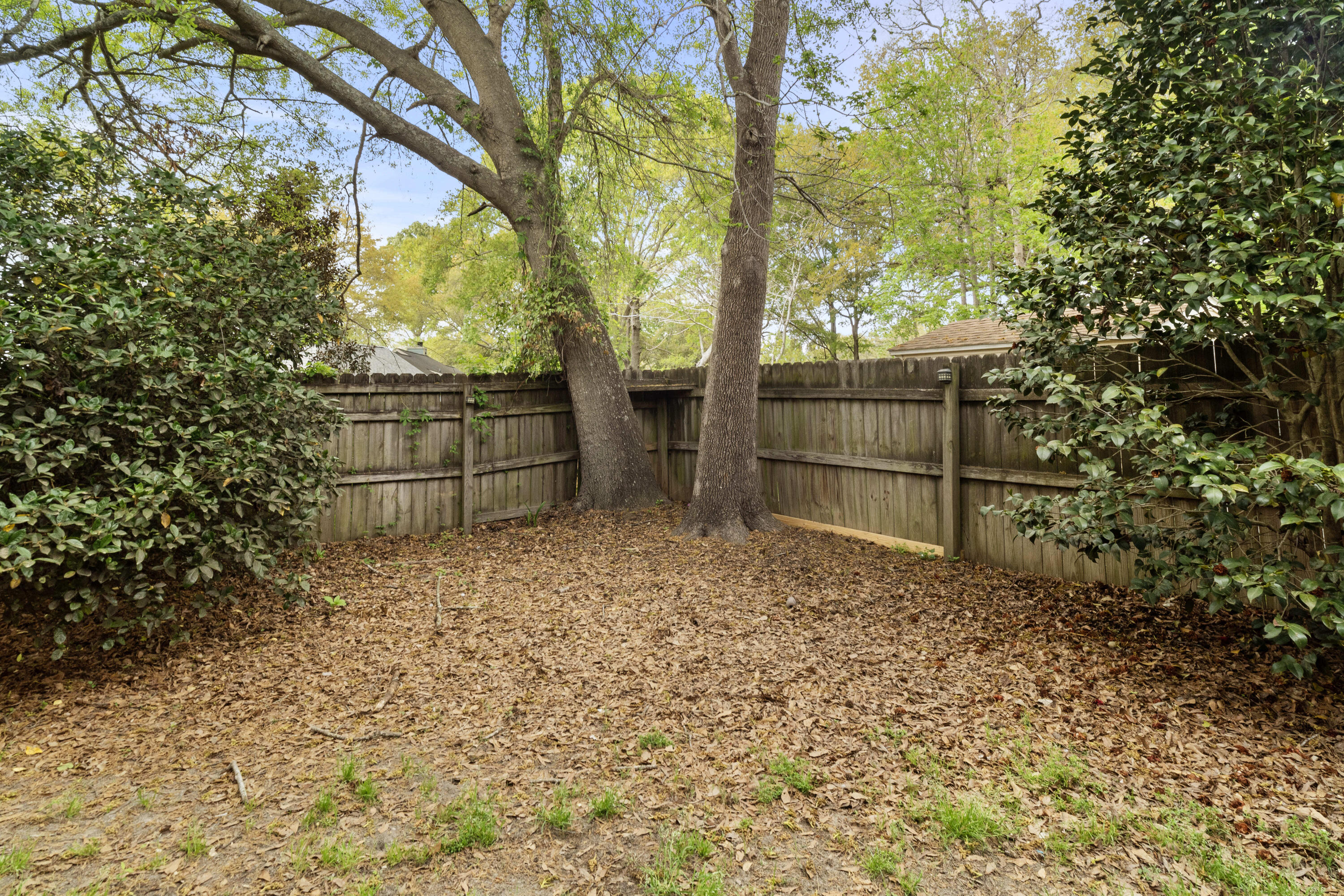 181 Commons Way