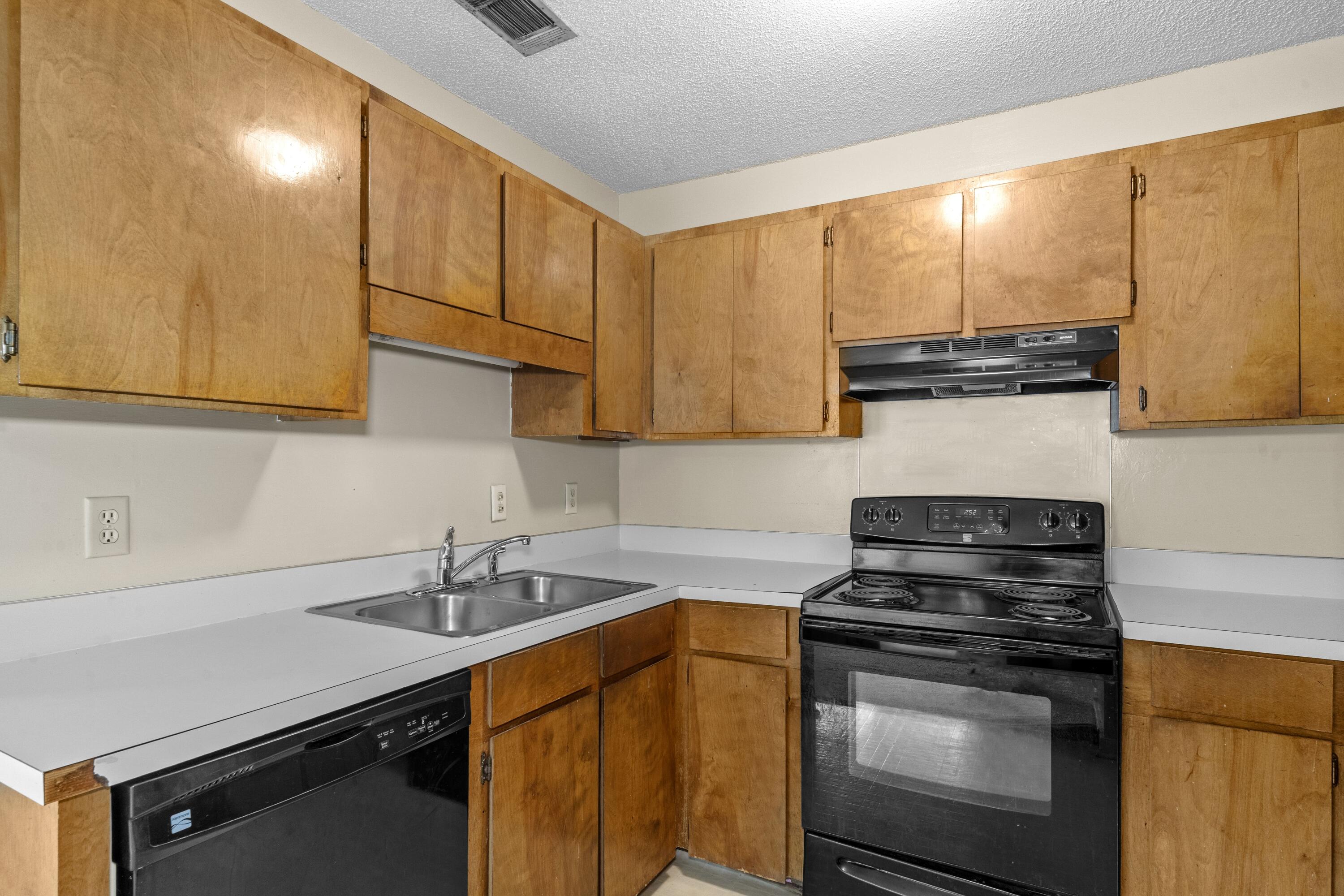 7920 Parklane Court # 608