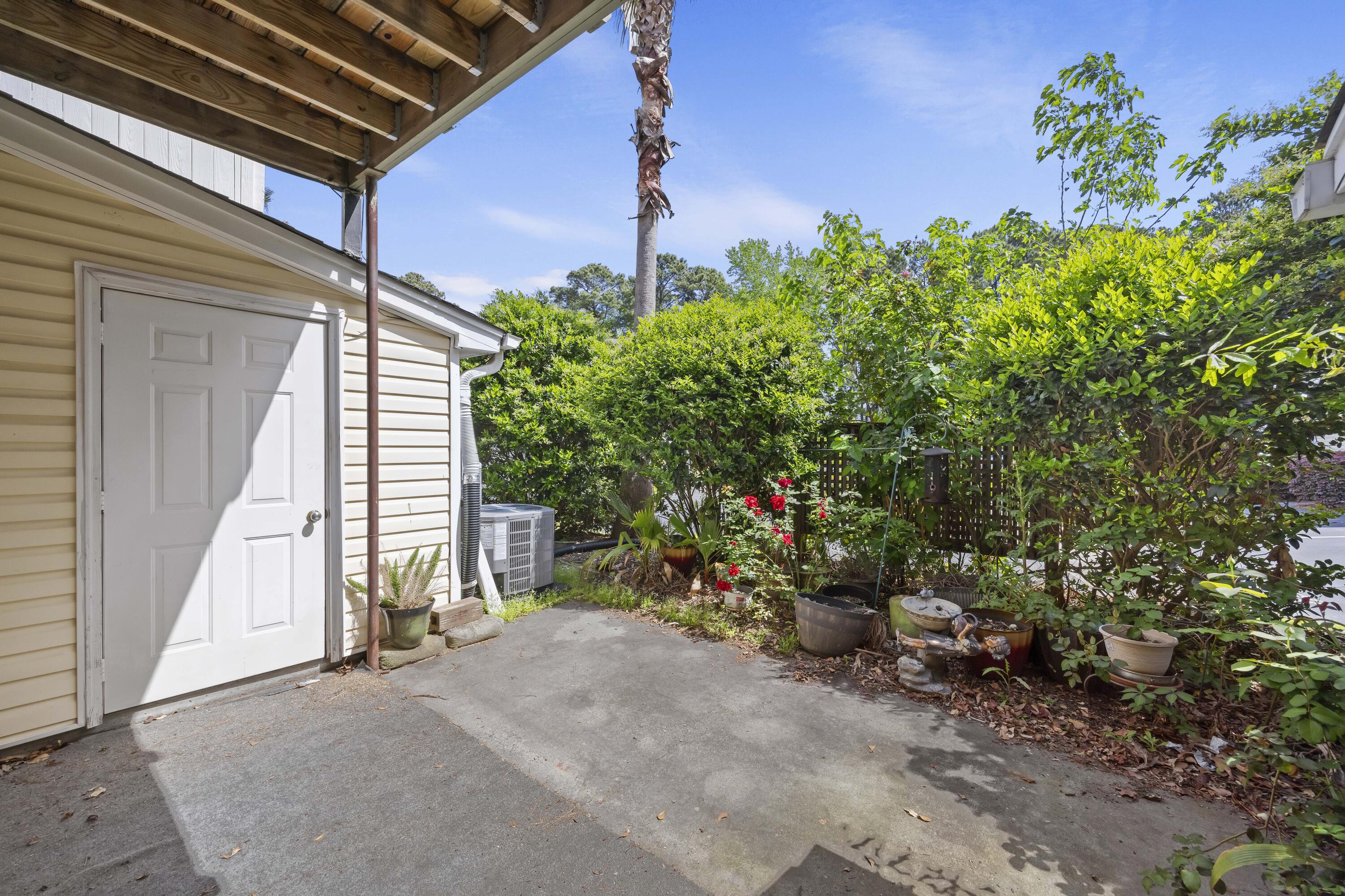 4926 Lake Palmetto Lane