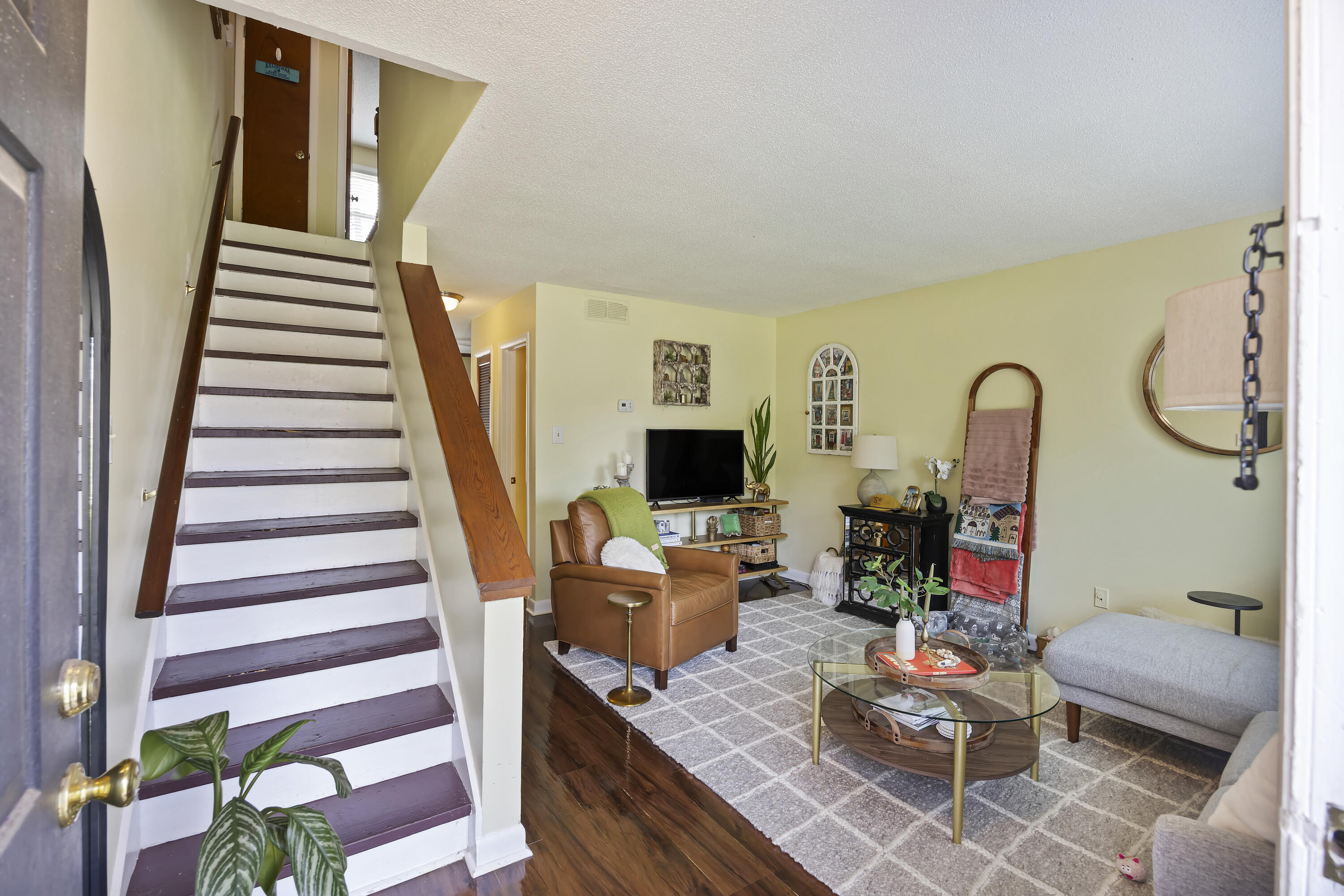 1 S Anderson Avenue