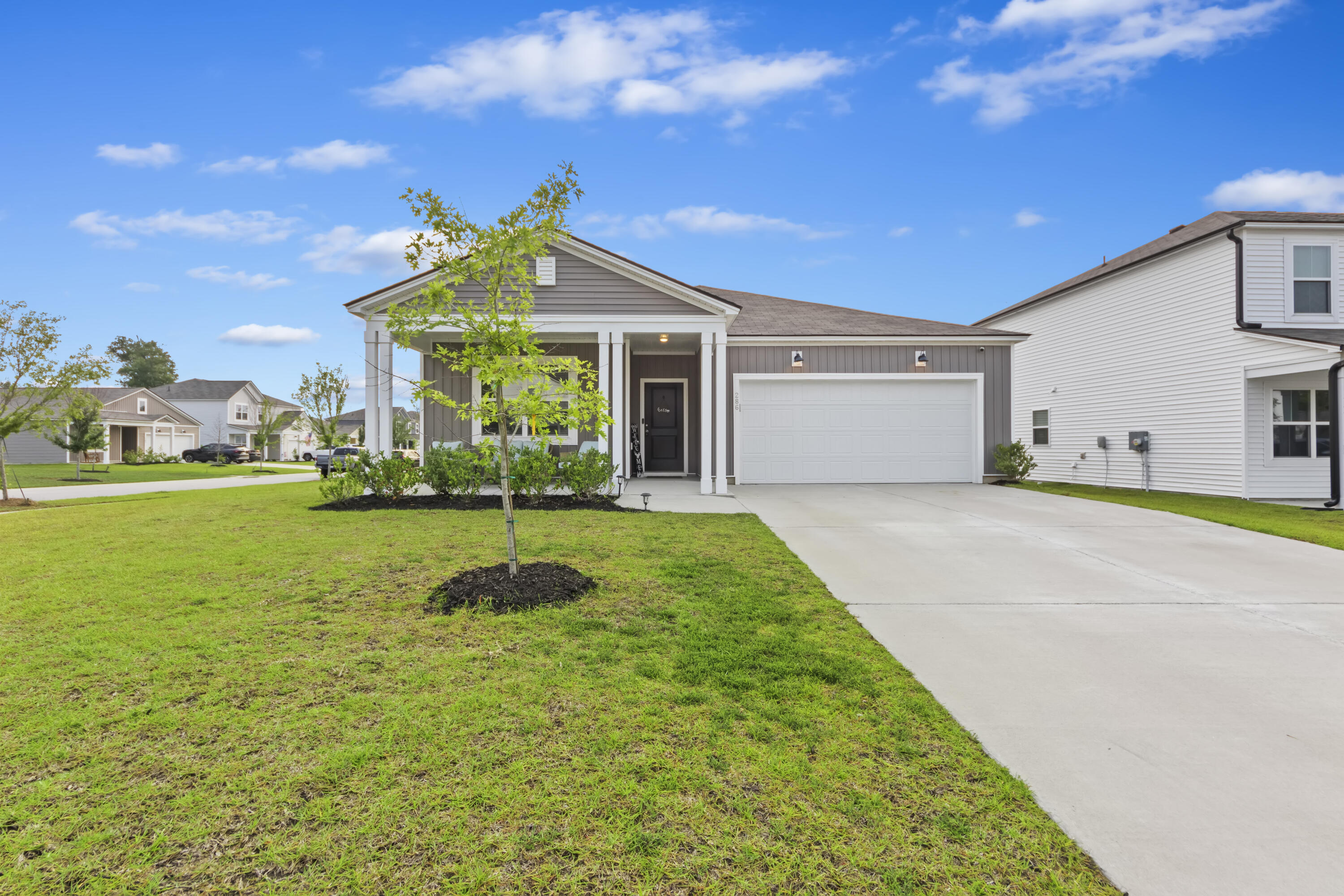 286 W Bradford Pointe Drive