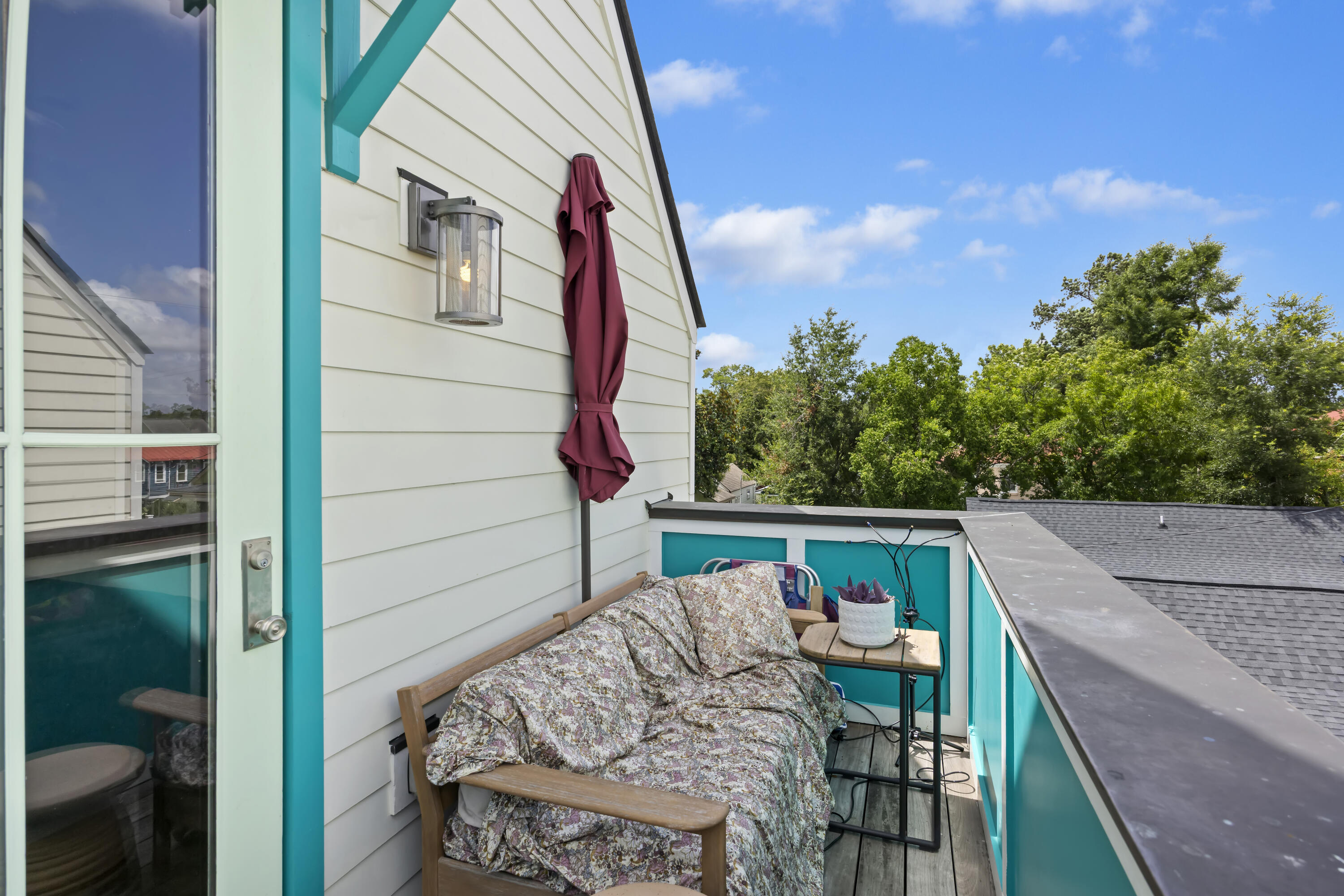 3 1/2 Maranda Holmes Street