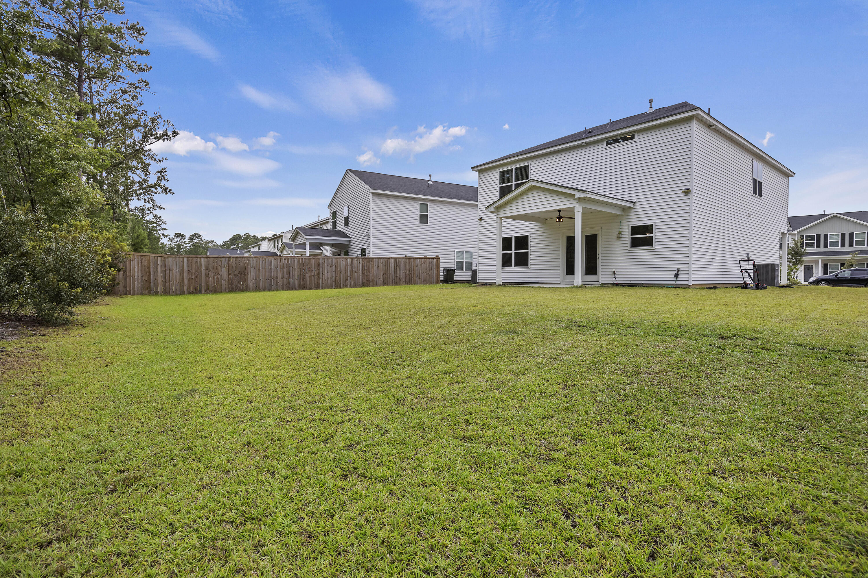296 Torslanda Lane