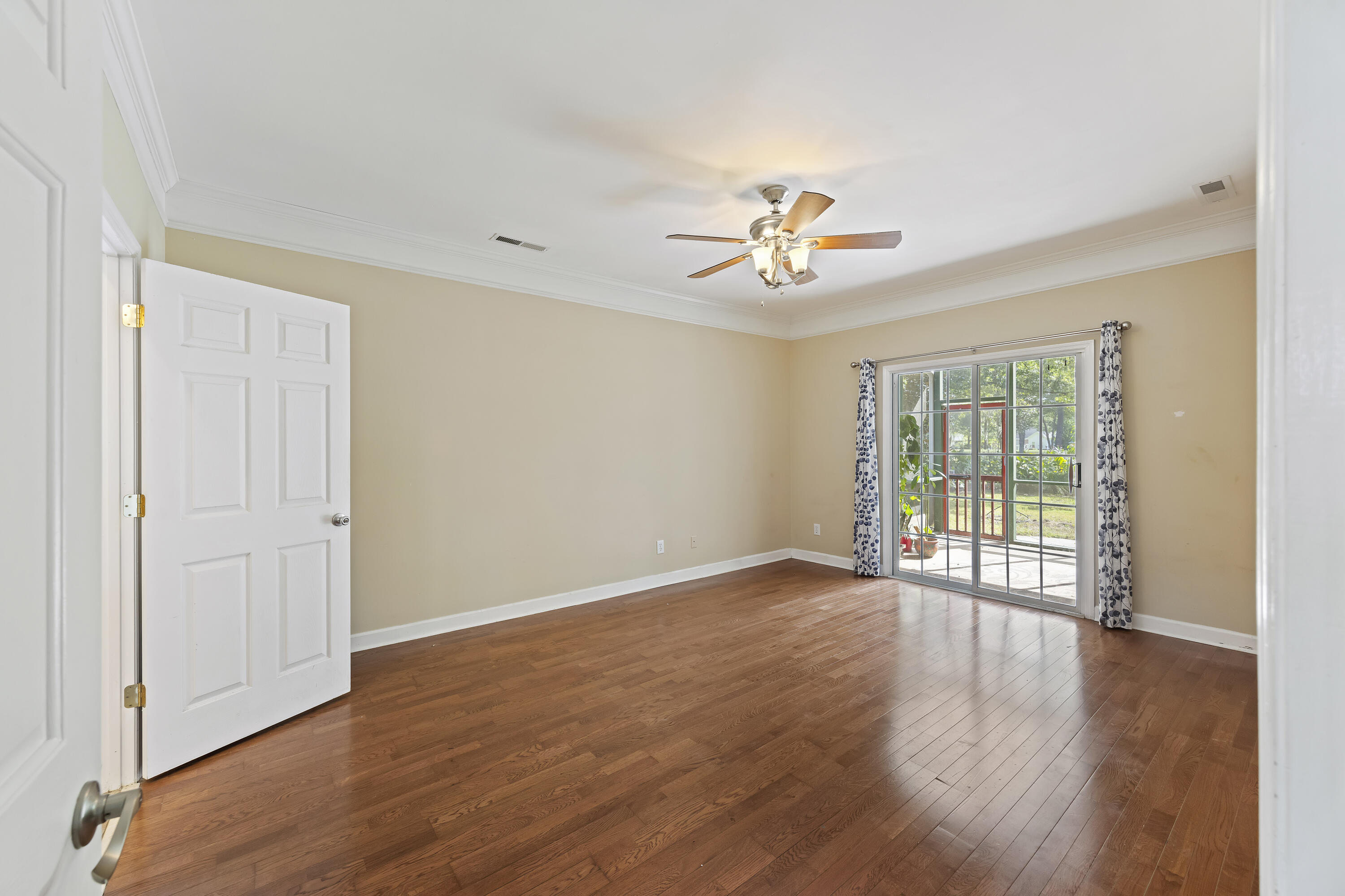 1338 Roma Road