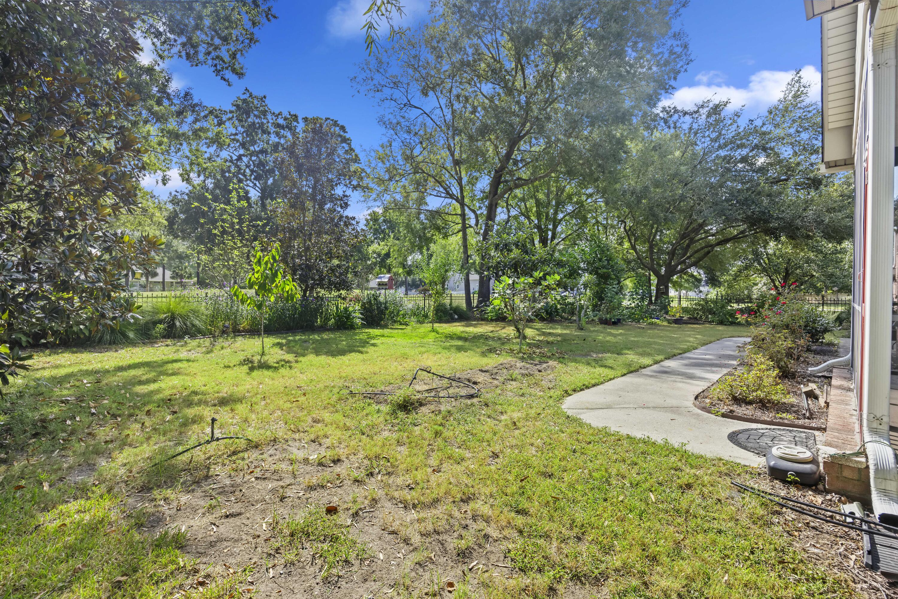 1338 Roma Road