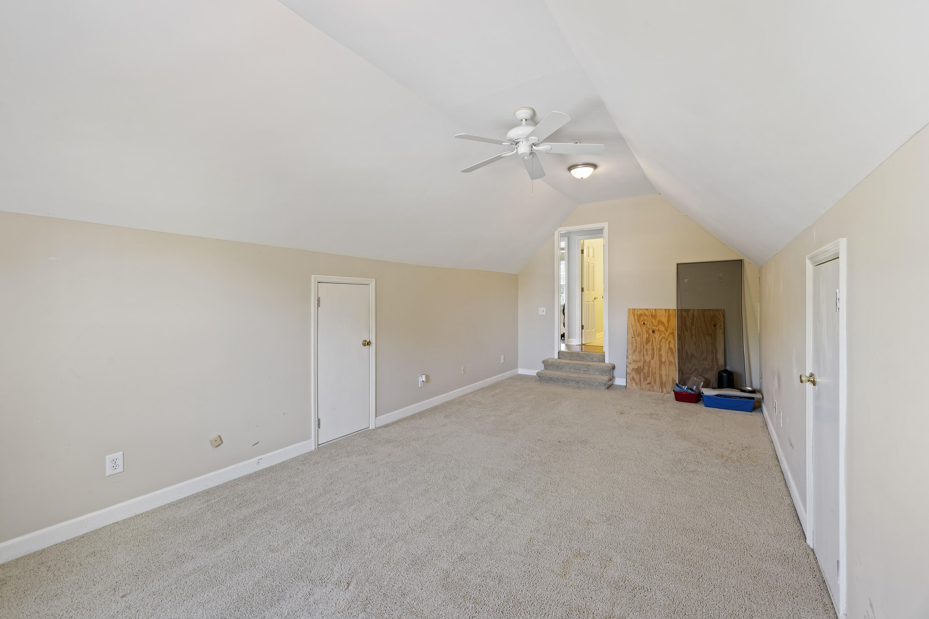1338 Roma Road