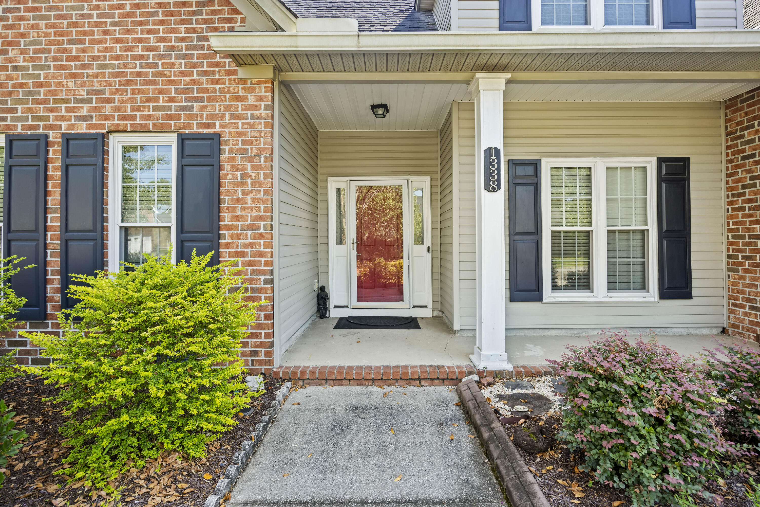 1338 Roma Road