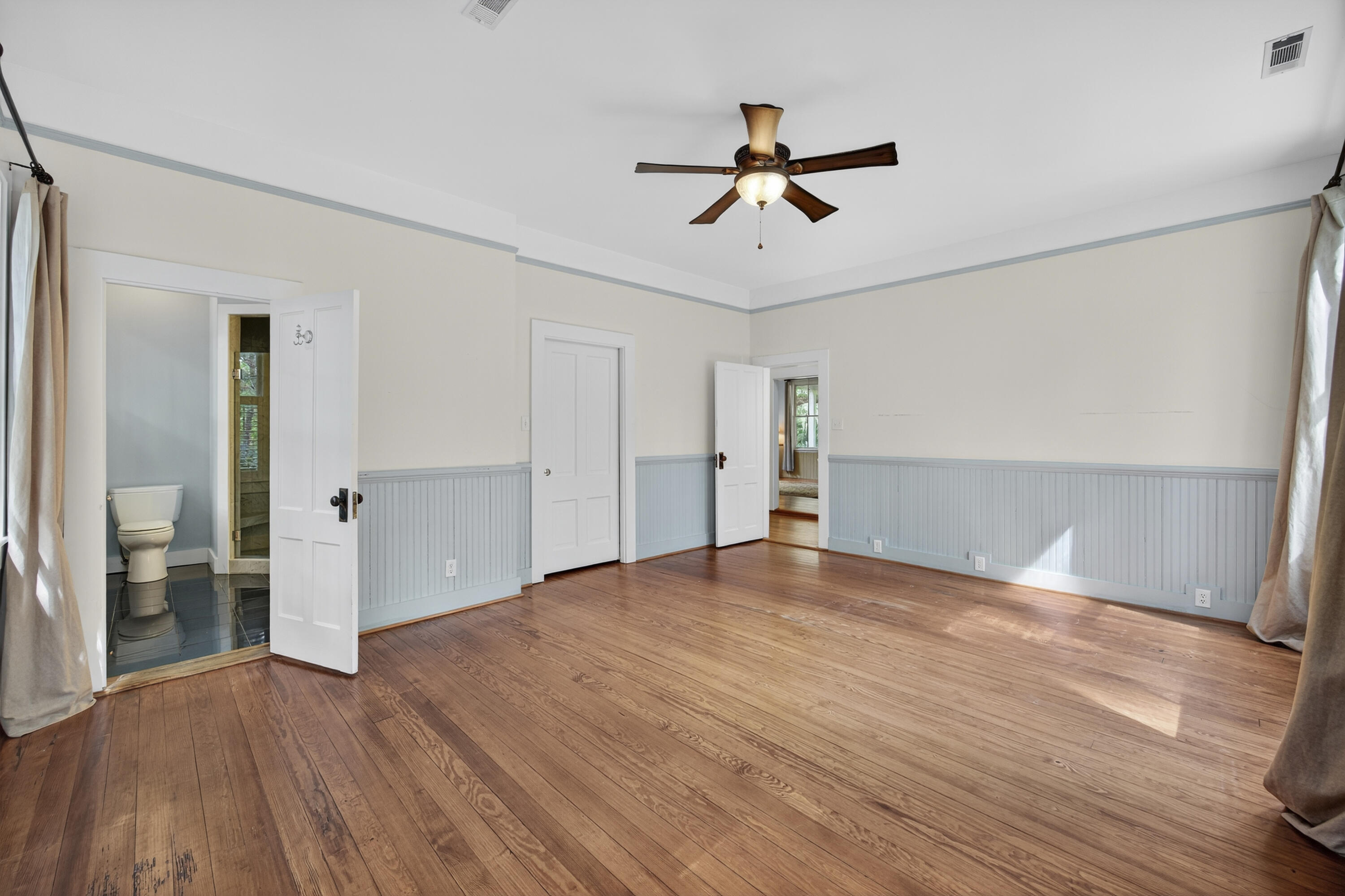 1095 Hughes Road